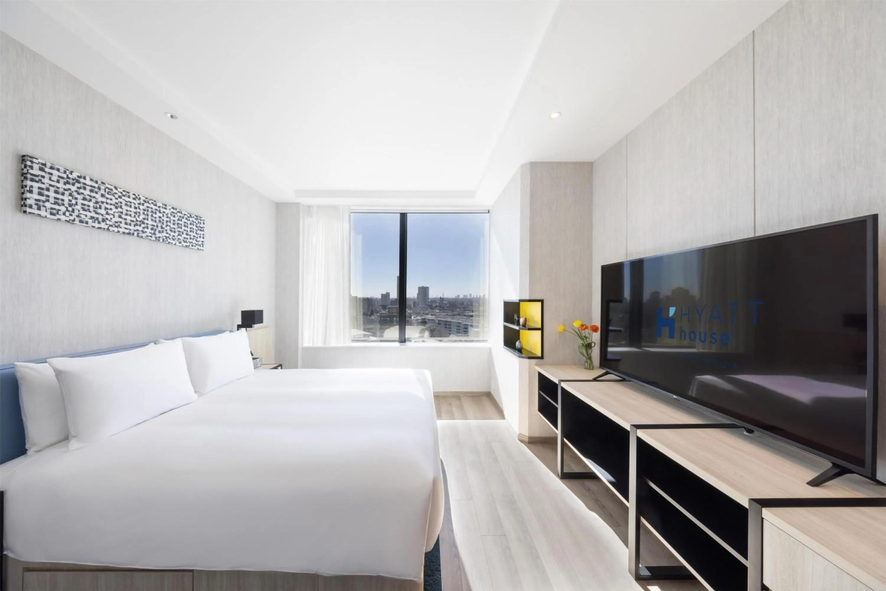 Photo of the whole room, Bed in Hyatt House Tokyo Shibuya