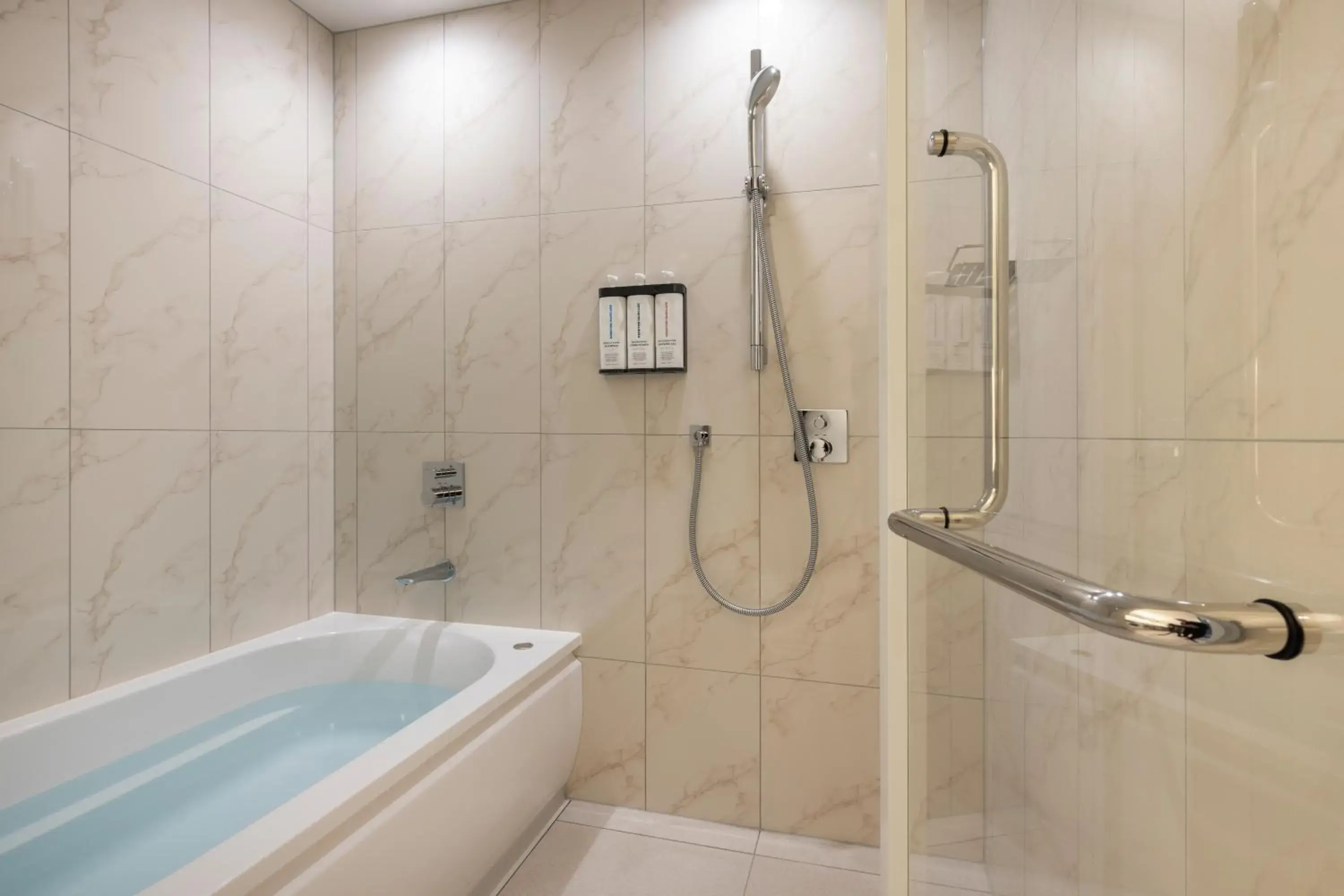 Premium King Room with Day Bed in Hyatt House Tokyo Shibuya Premium King Room with Day Bed in Hyatt House Tokyo Shibuya