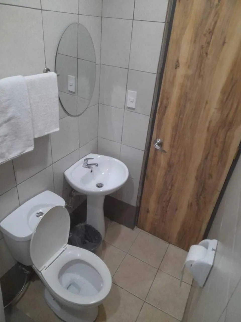 Bathroom in OYO 1011 First Hotel