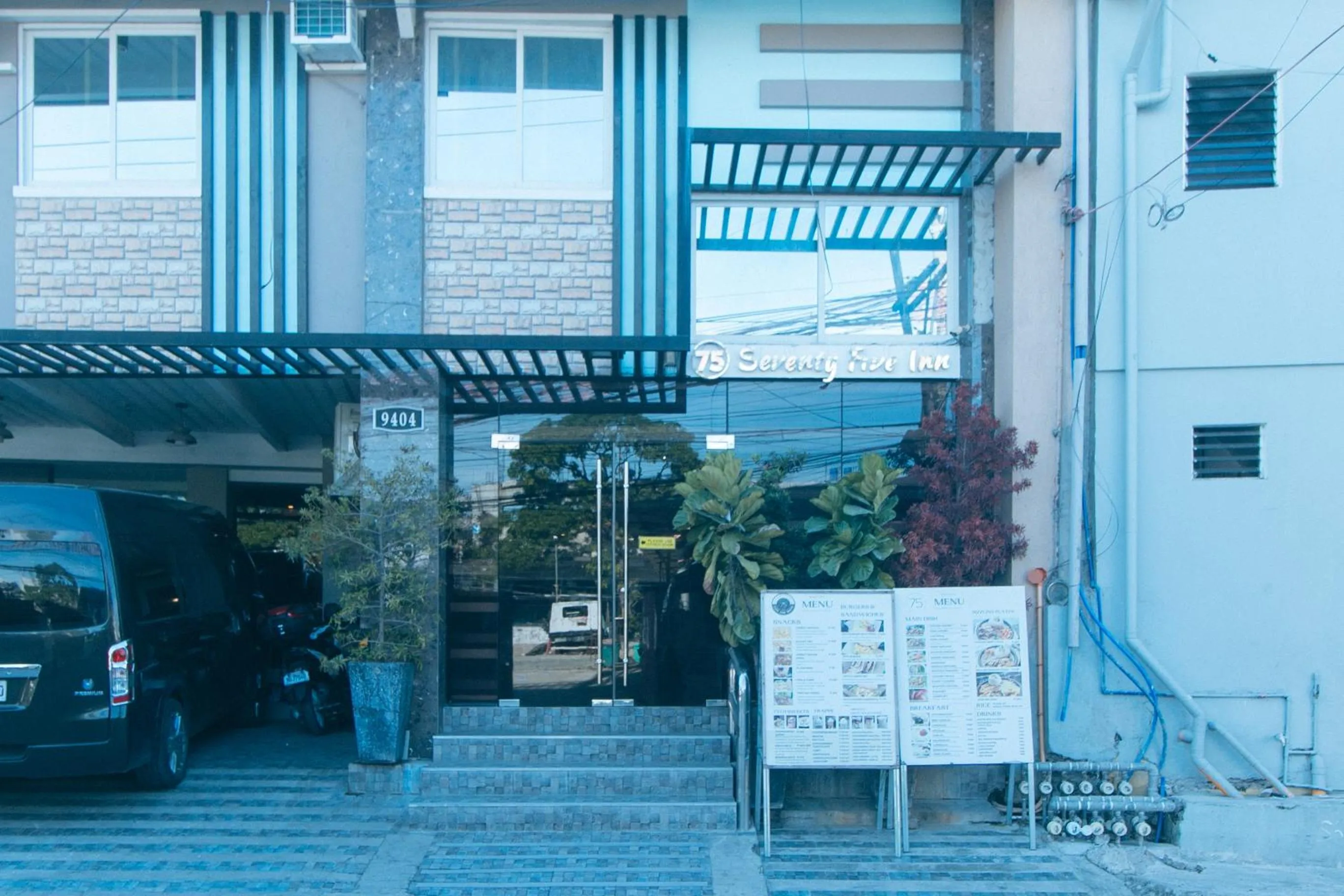 Property building in RedDoorz Plus at Seventy Five Inn Near Manila Airport