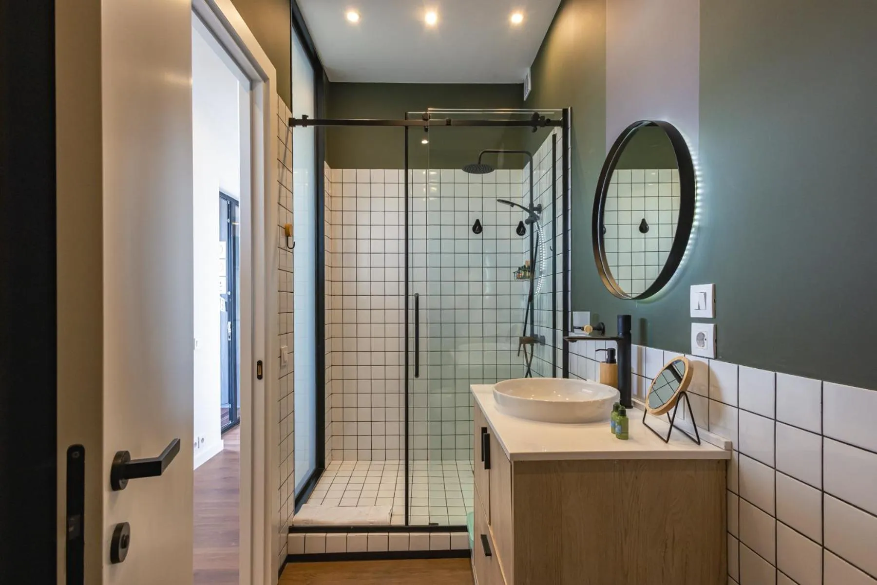 Shower in Apart Hotel Kundzuli