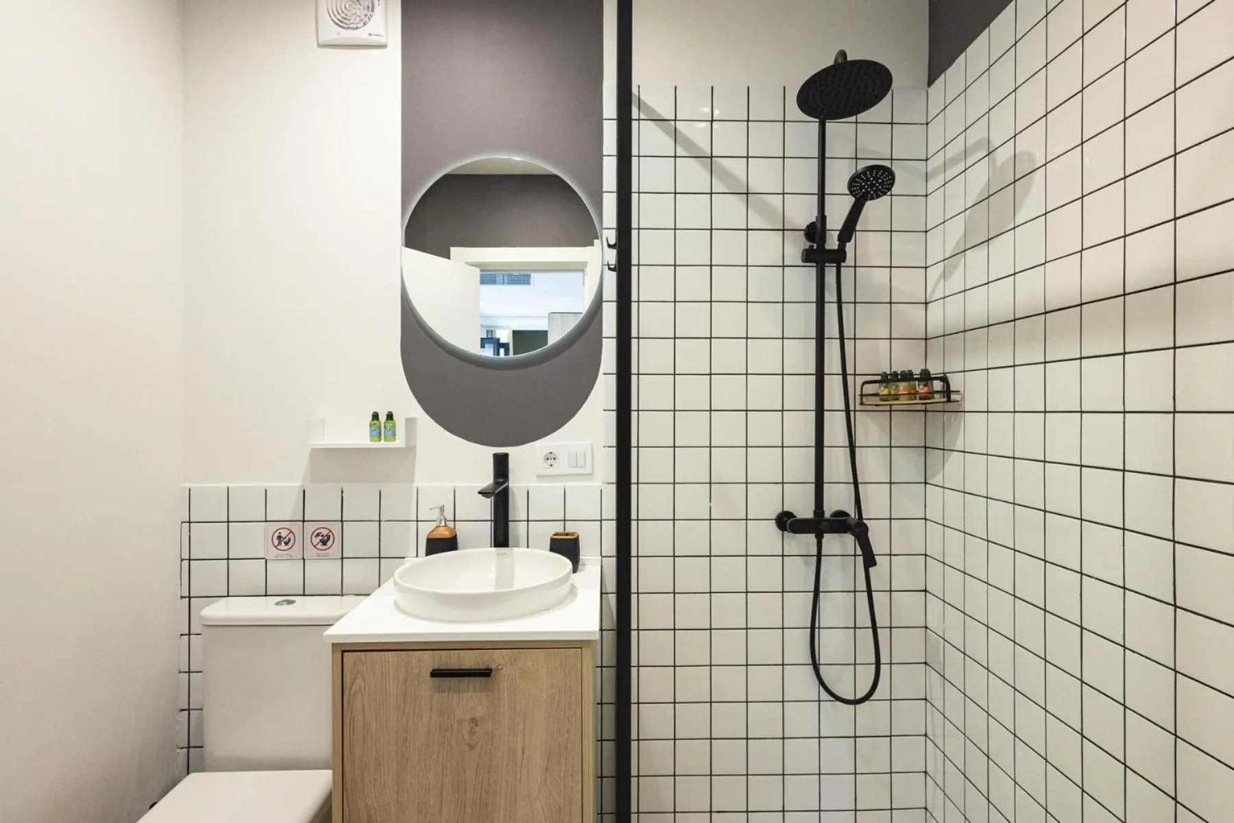 Shower in Apart Hotel Kundzuli