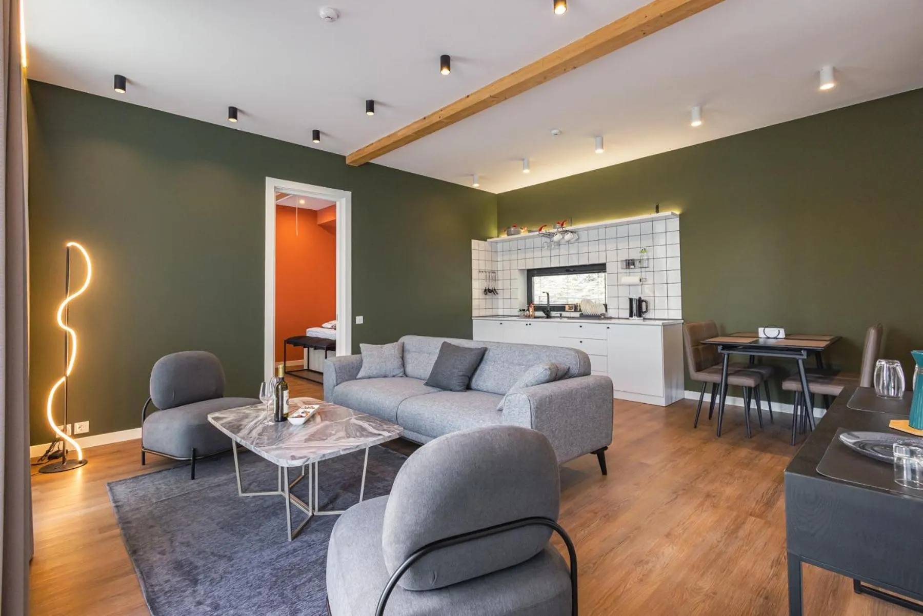 Kitchen or kitchenette in Apart Hotel Kundzuli