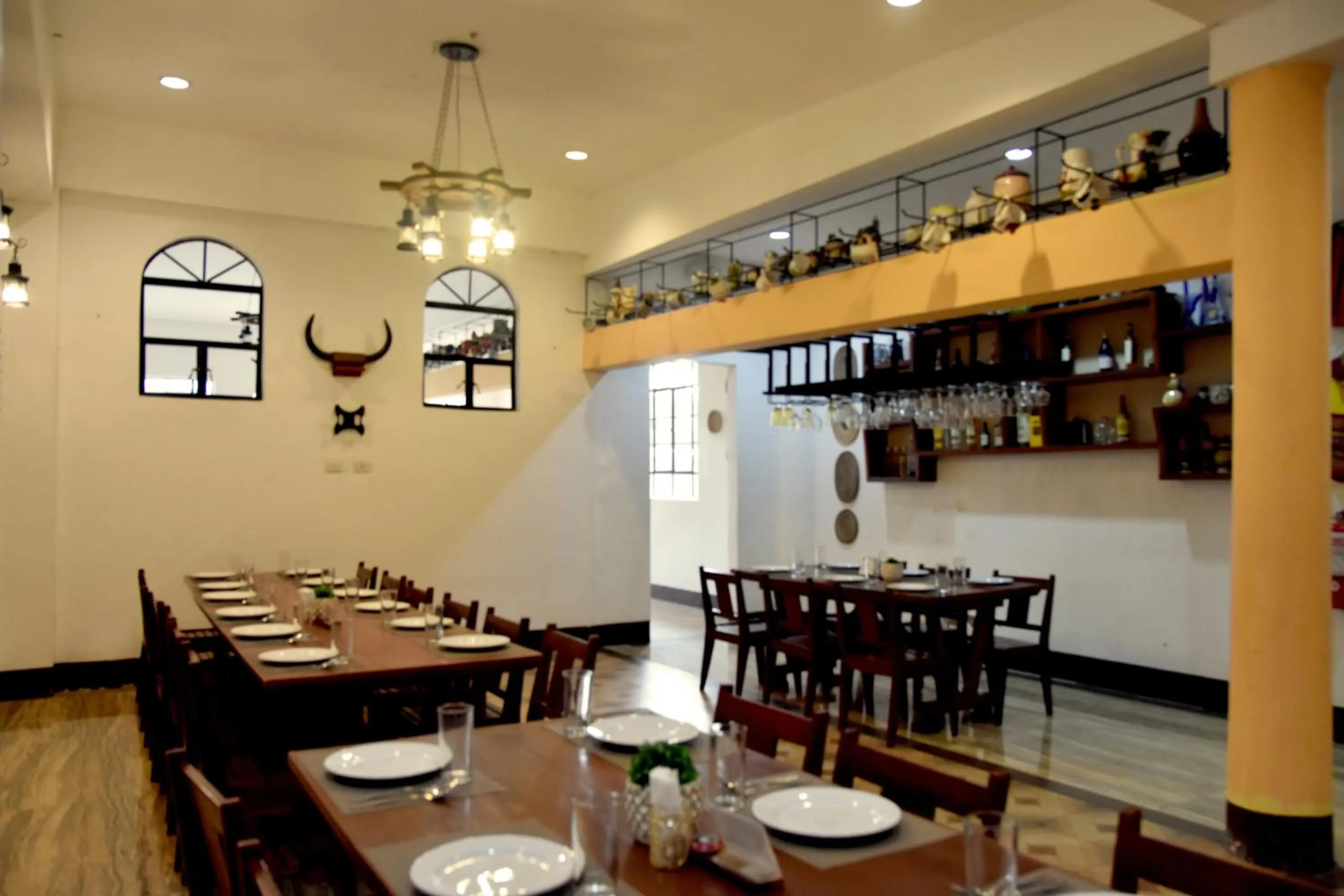 Restaurant/places to eat in Isla De Oro Hotel