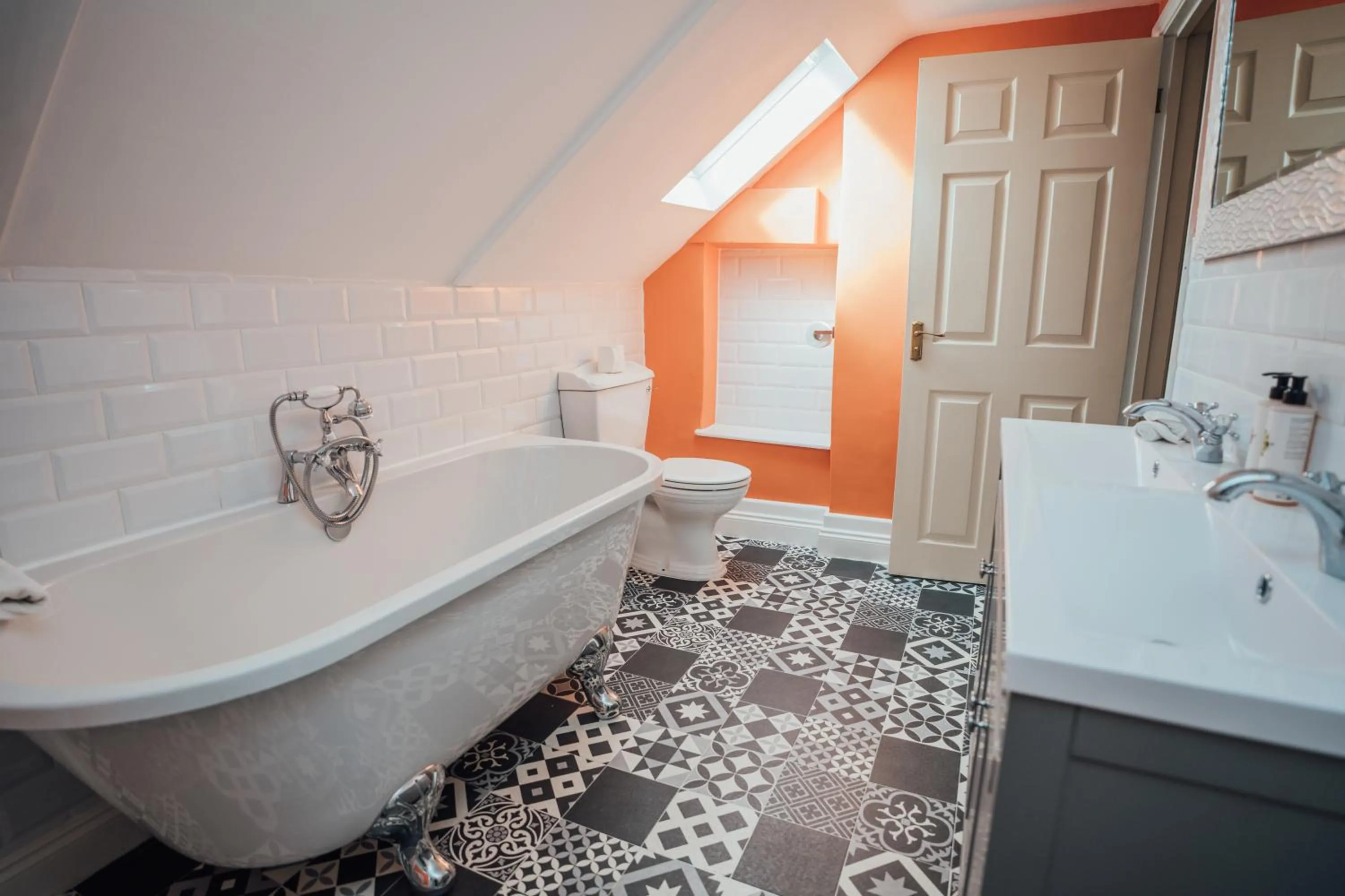 Bathroom in The Farthings Somerset