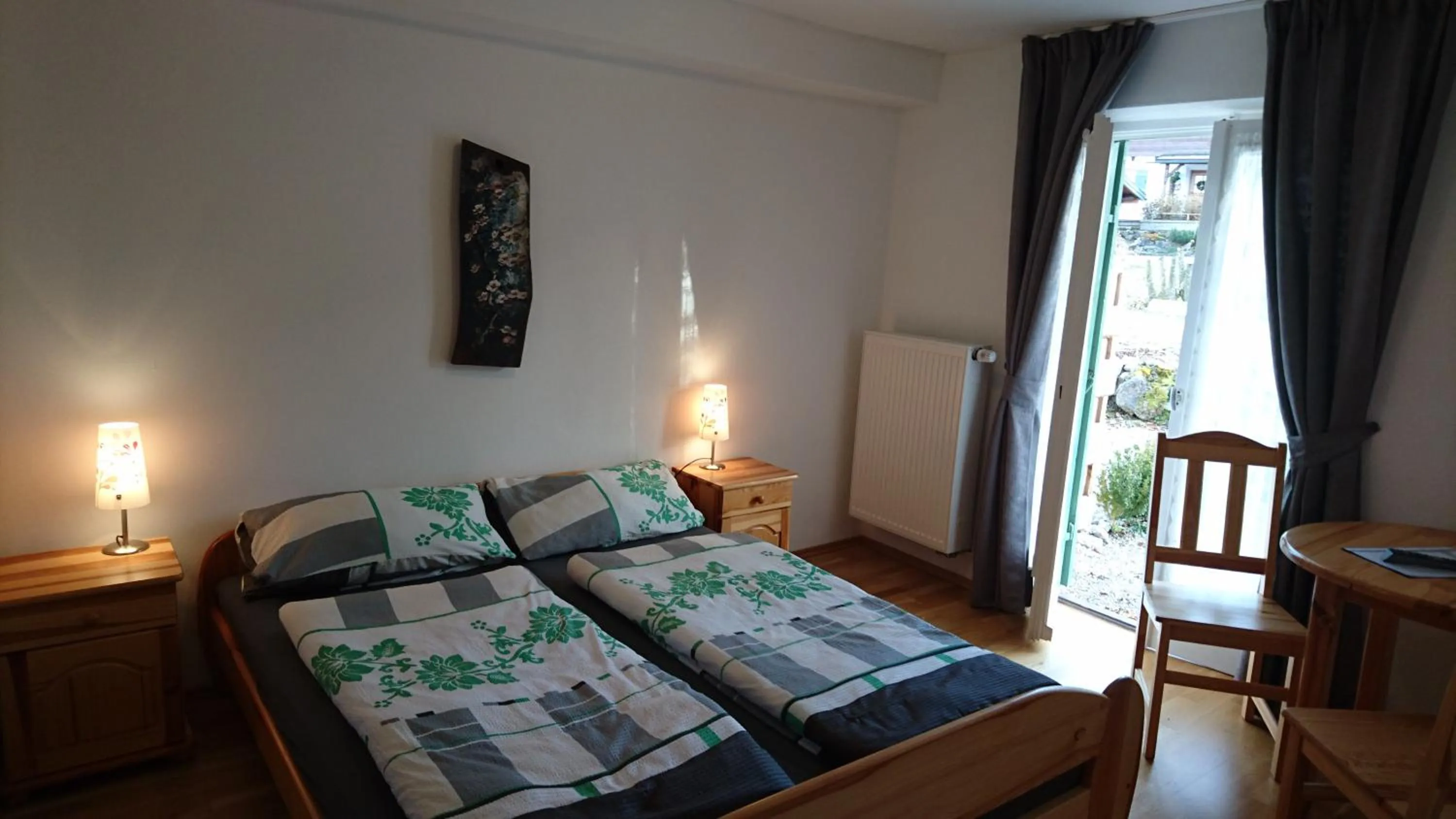 Balcony/Terrace, Bed in Hotel Garni Forsthaus Ruhpolding