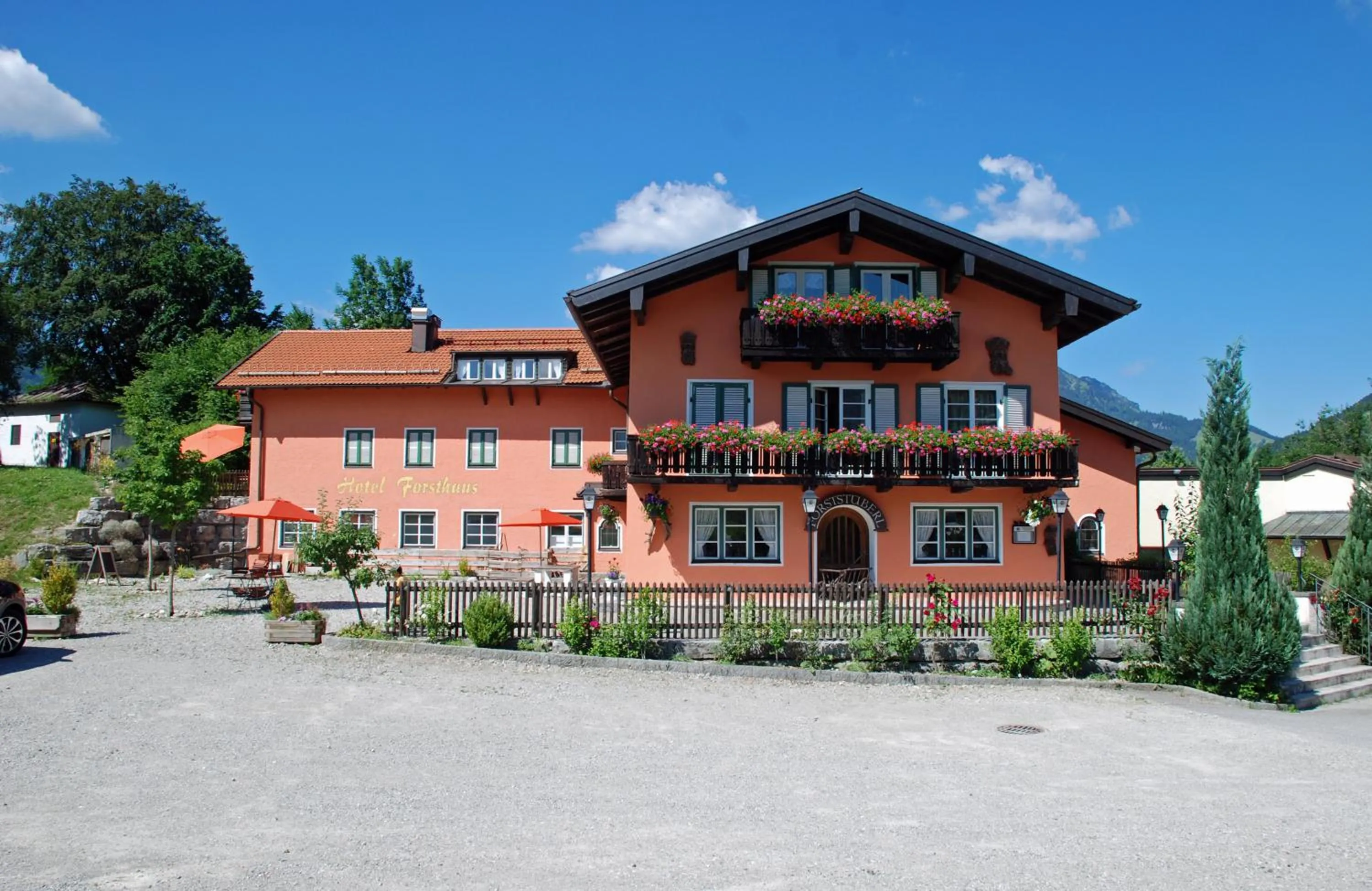 Facade/entrance in Hotel Garni Forsthaus Ruhpolding