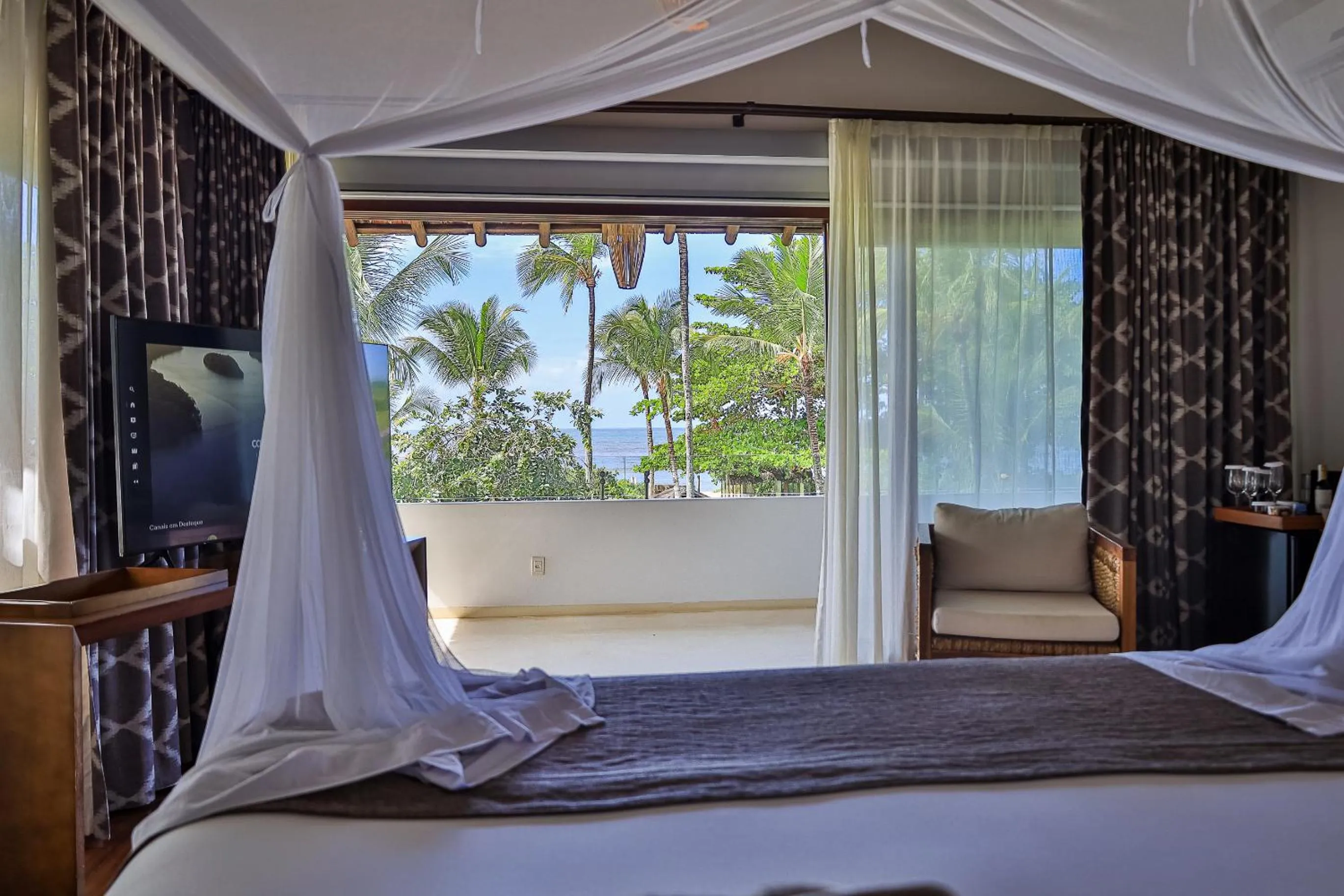 View (from property/room), Bed in Campo Bahia Hotel Villas Spa