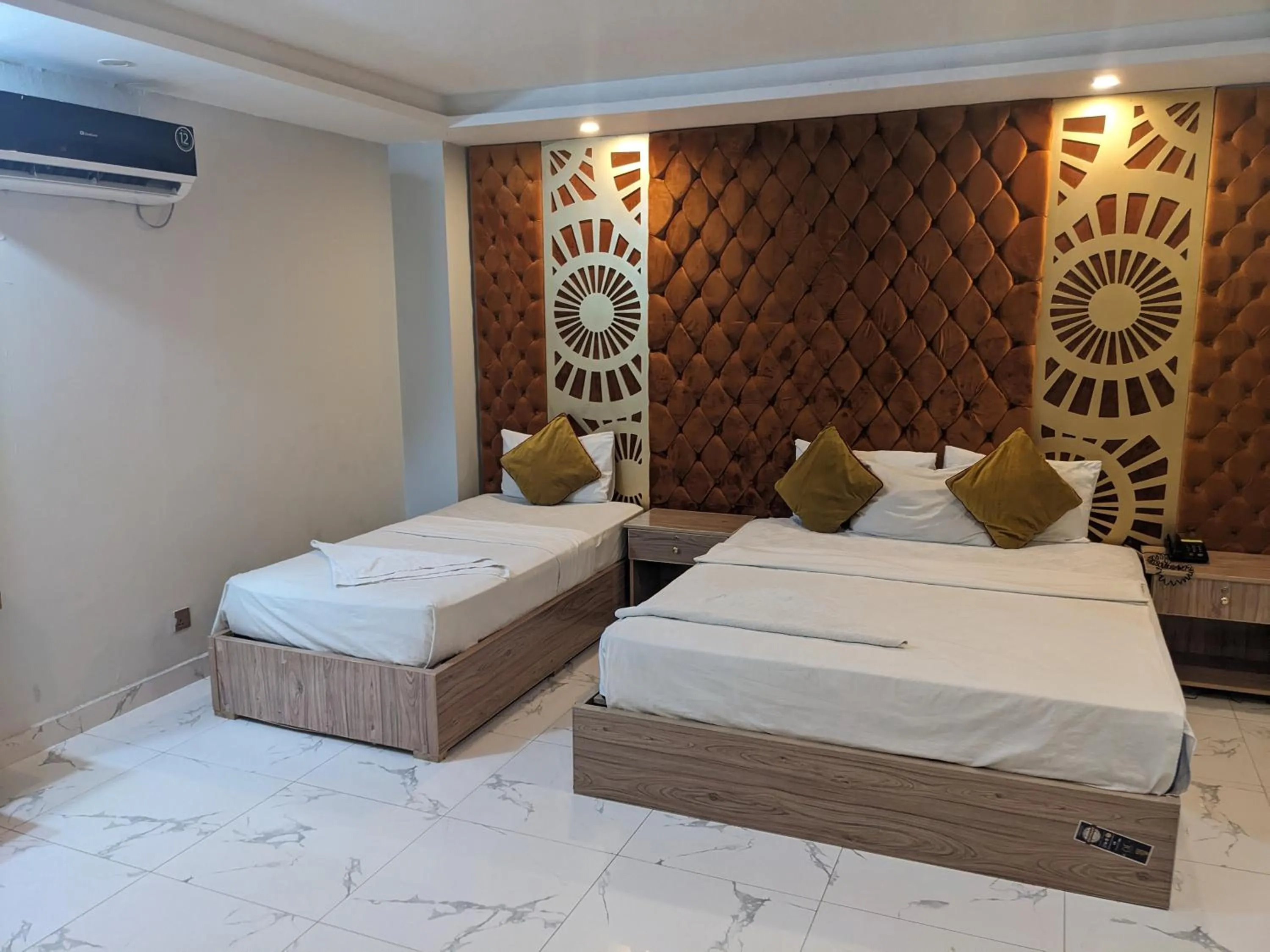 Bedroom, Bed in Nuva Hotel