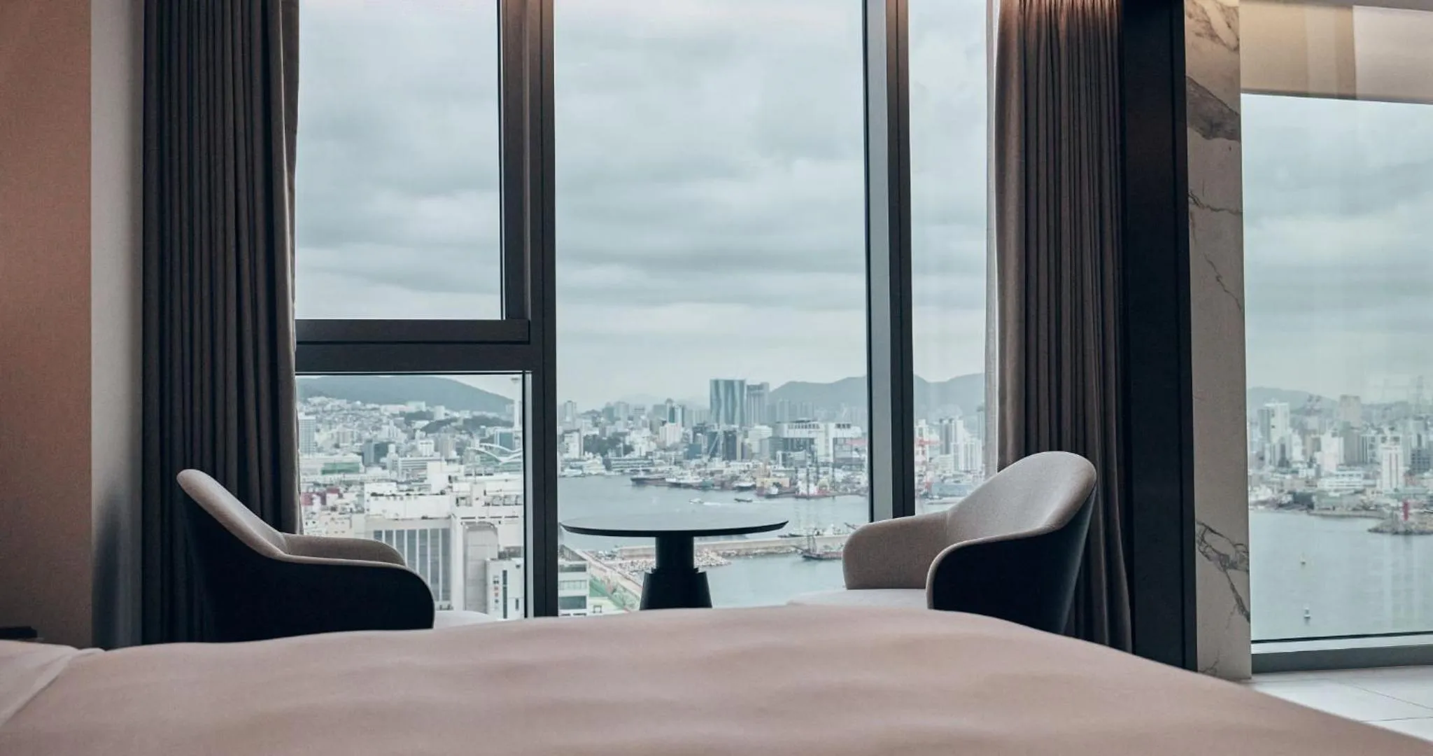 View (from property/room), Bed in Wyndham Grand Busan