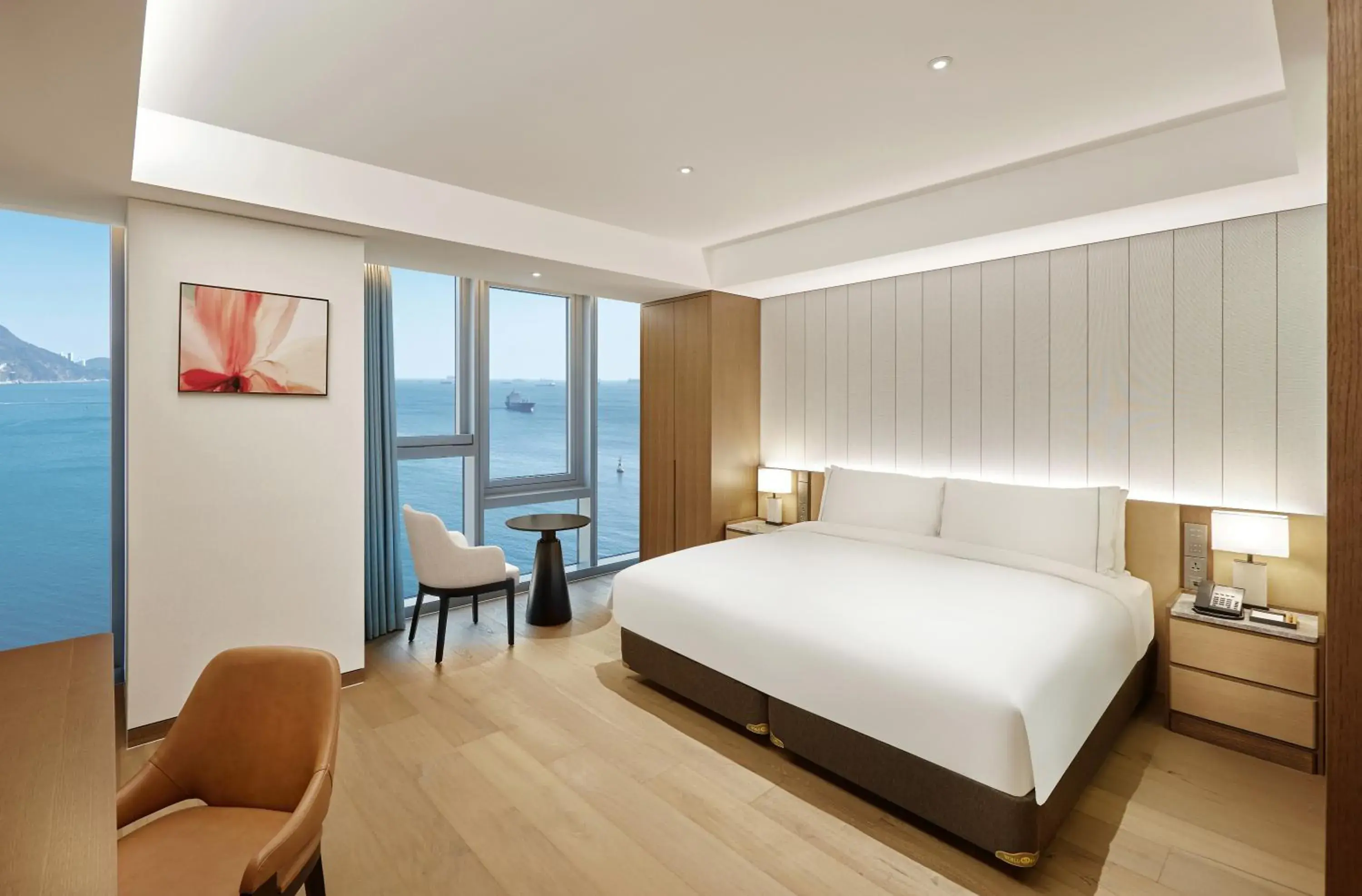 Premium King Room - Accessible/Non-Smoking in Wyndham Grand Busan Premium King Room - Accessible/Non-Smoking in Wyndham Grand Busan