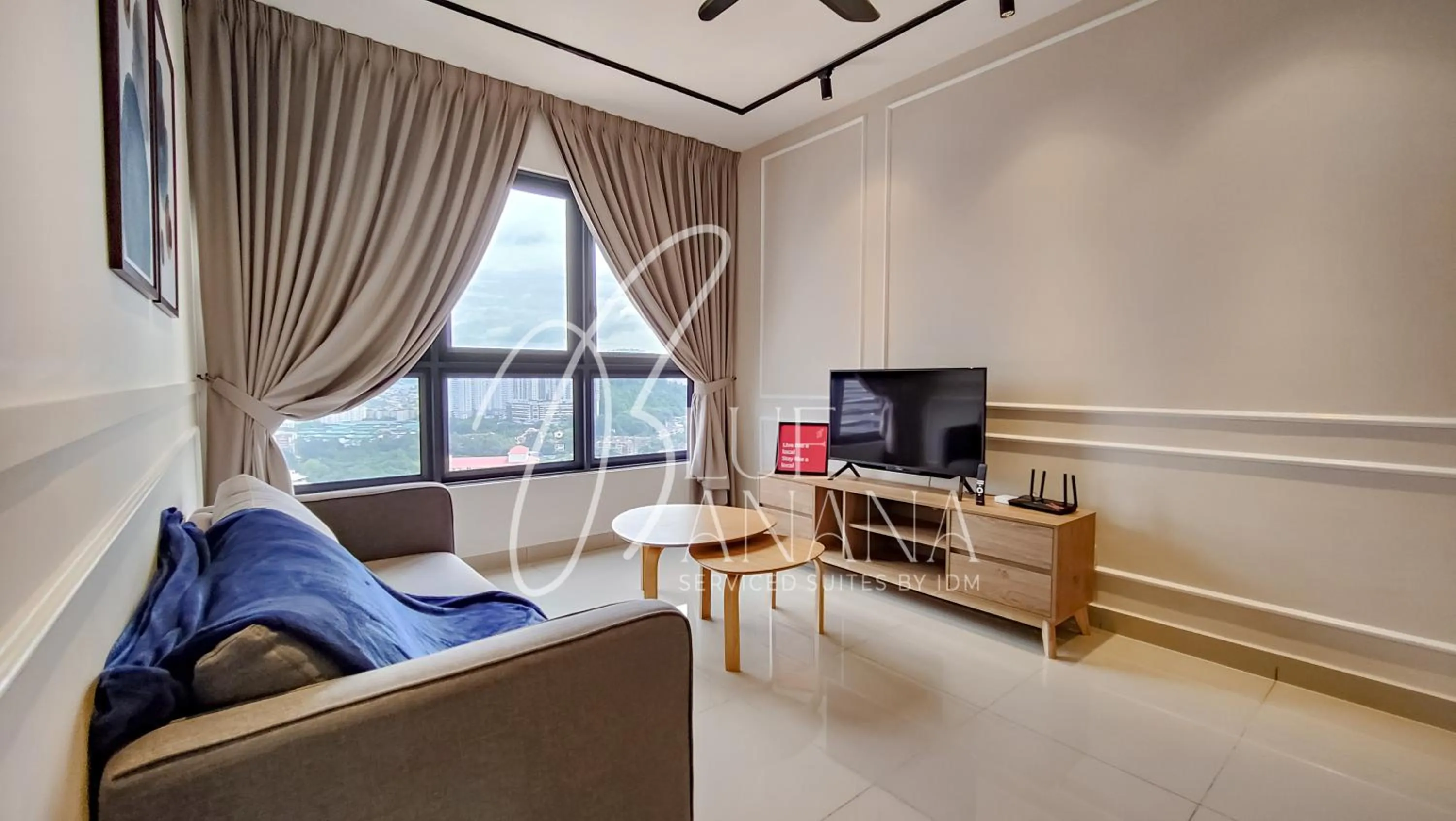 TV and multimedia in M Vertica Premier Suites by BlueBanana