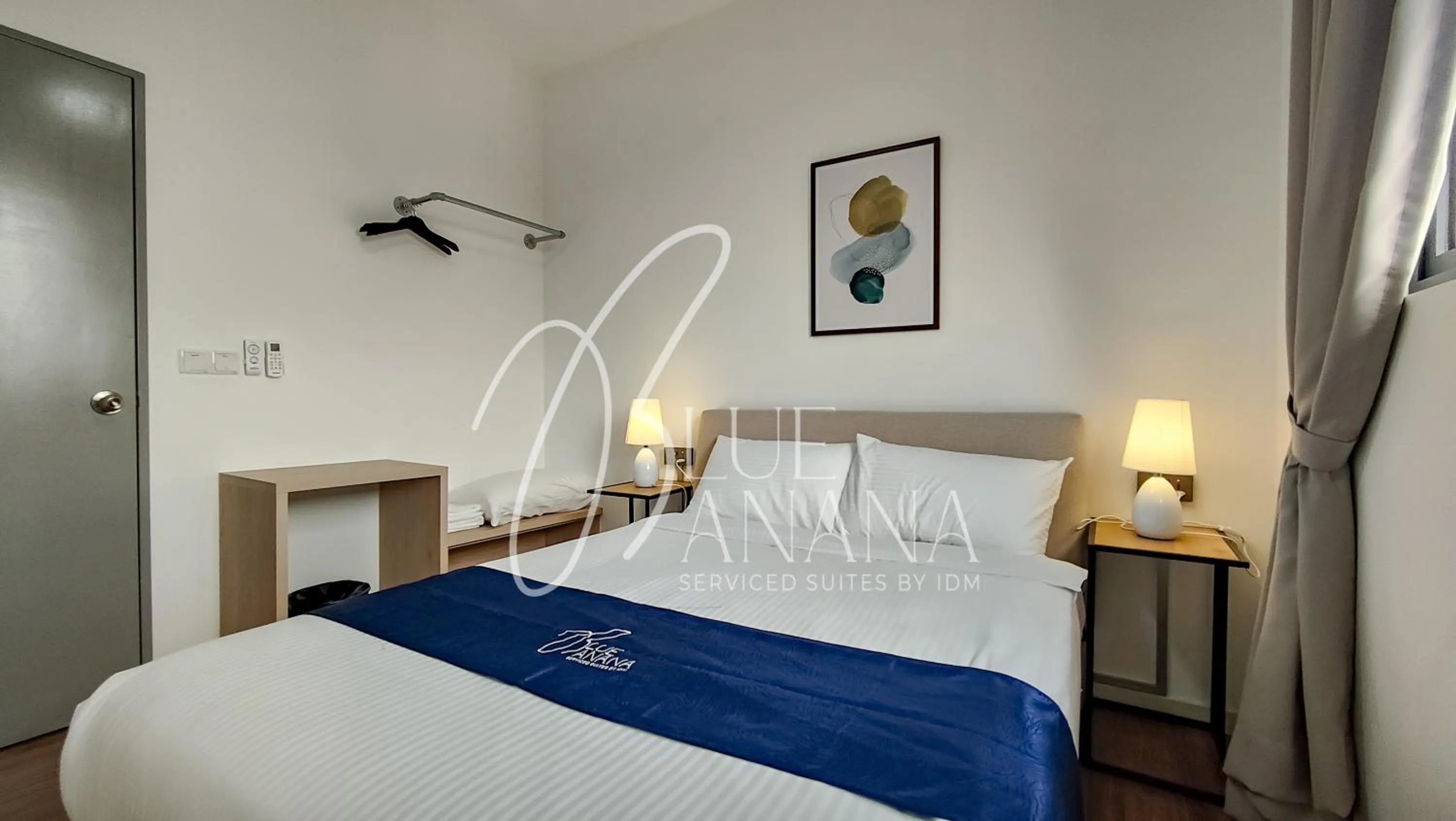 Bed in M Vertica Premier Suites by BlueBanana