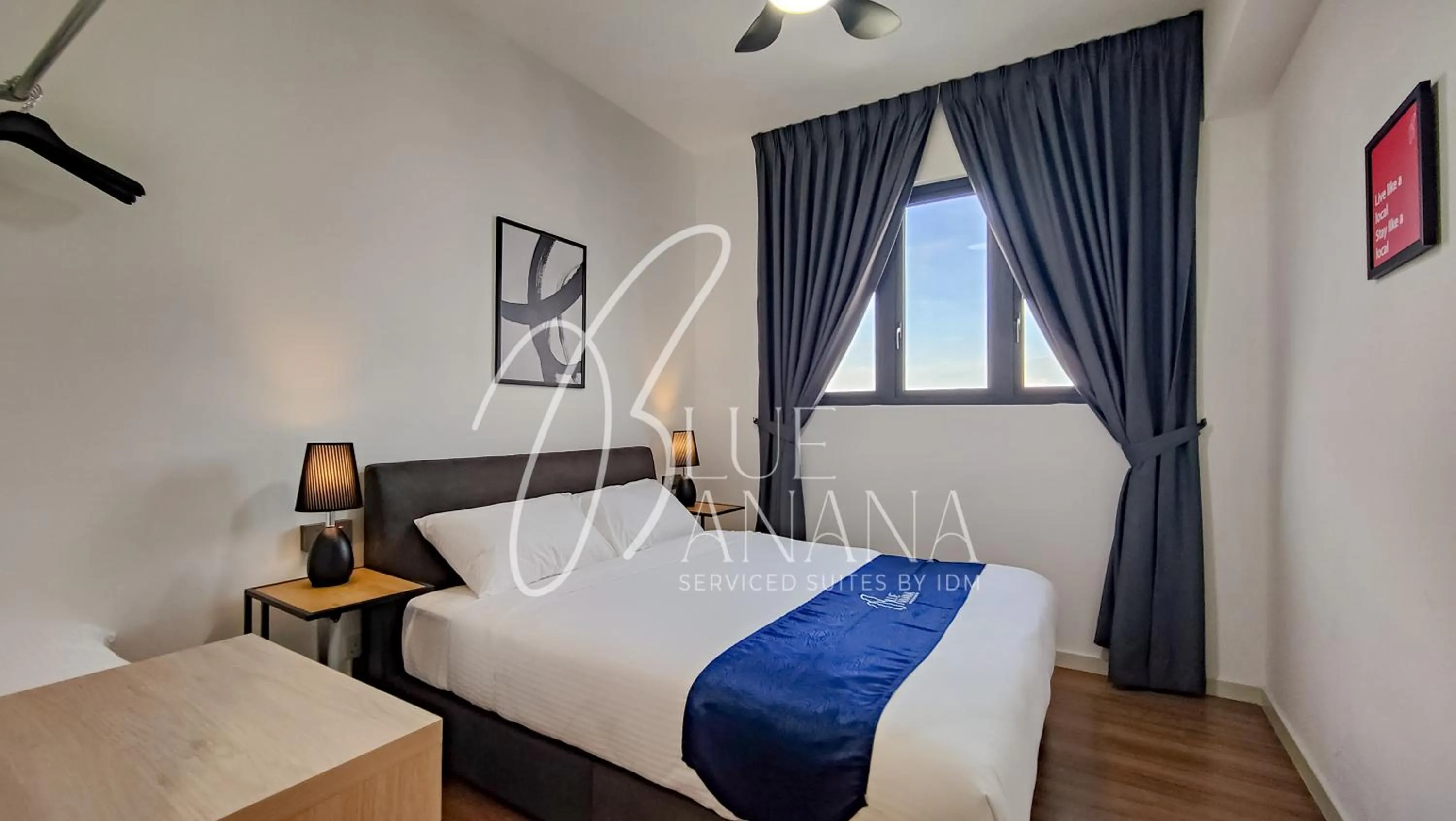 Bed in M Vertica Premier Suites by BlueBanana