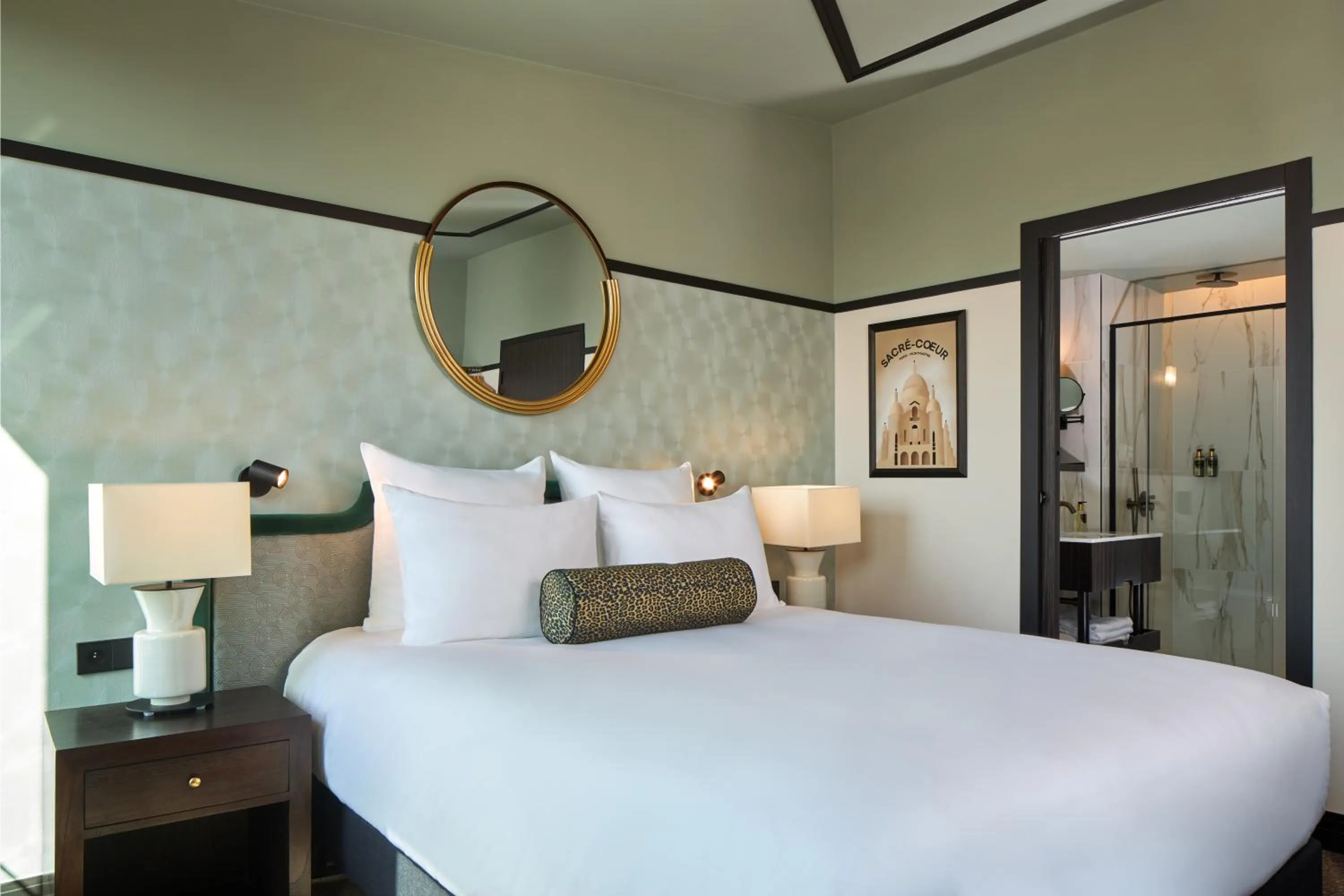 Bed in Maison Cassandre