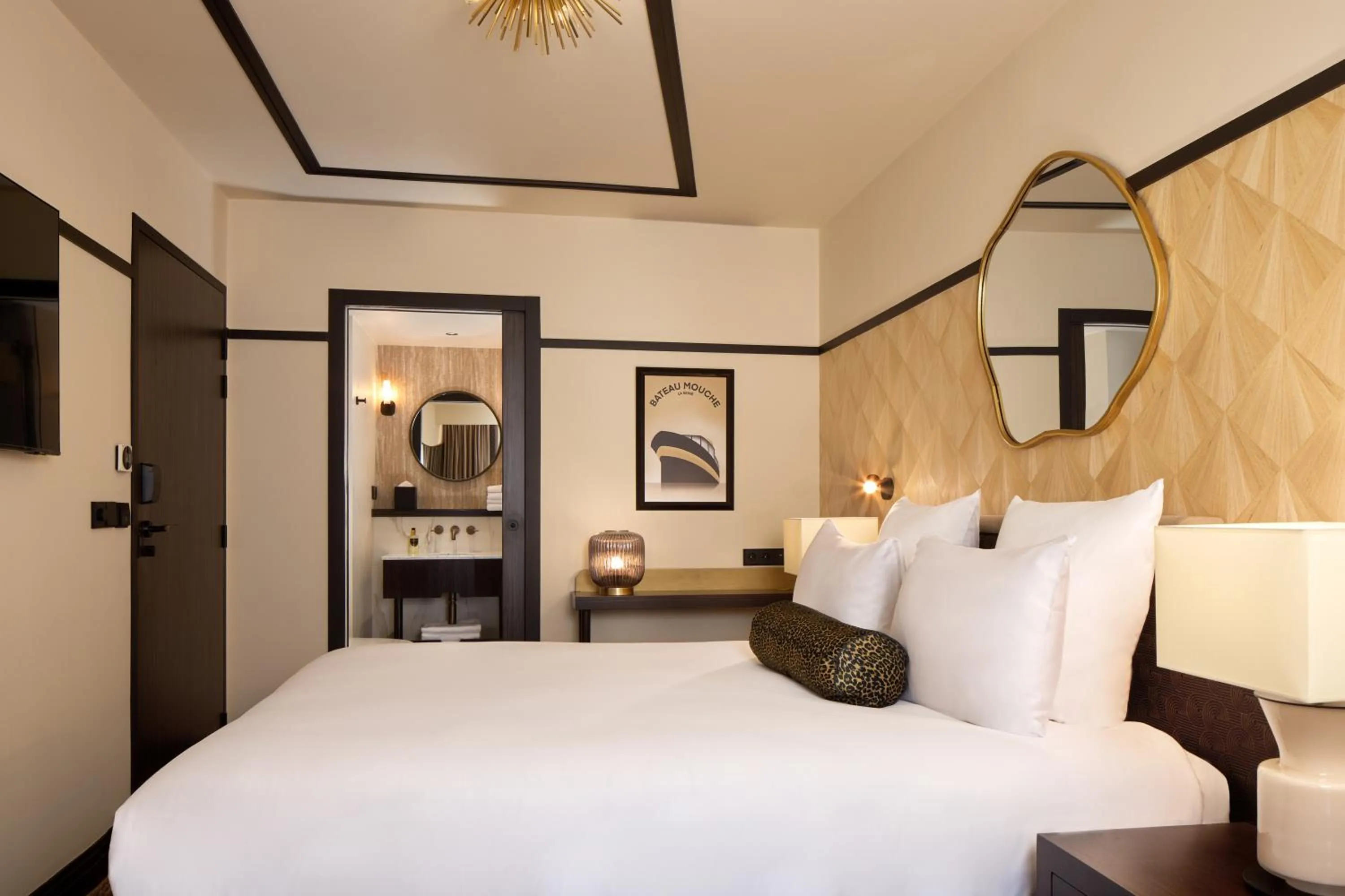 Bedroom, Bed in Maison Cassandre