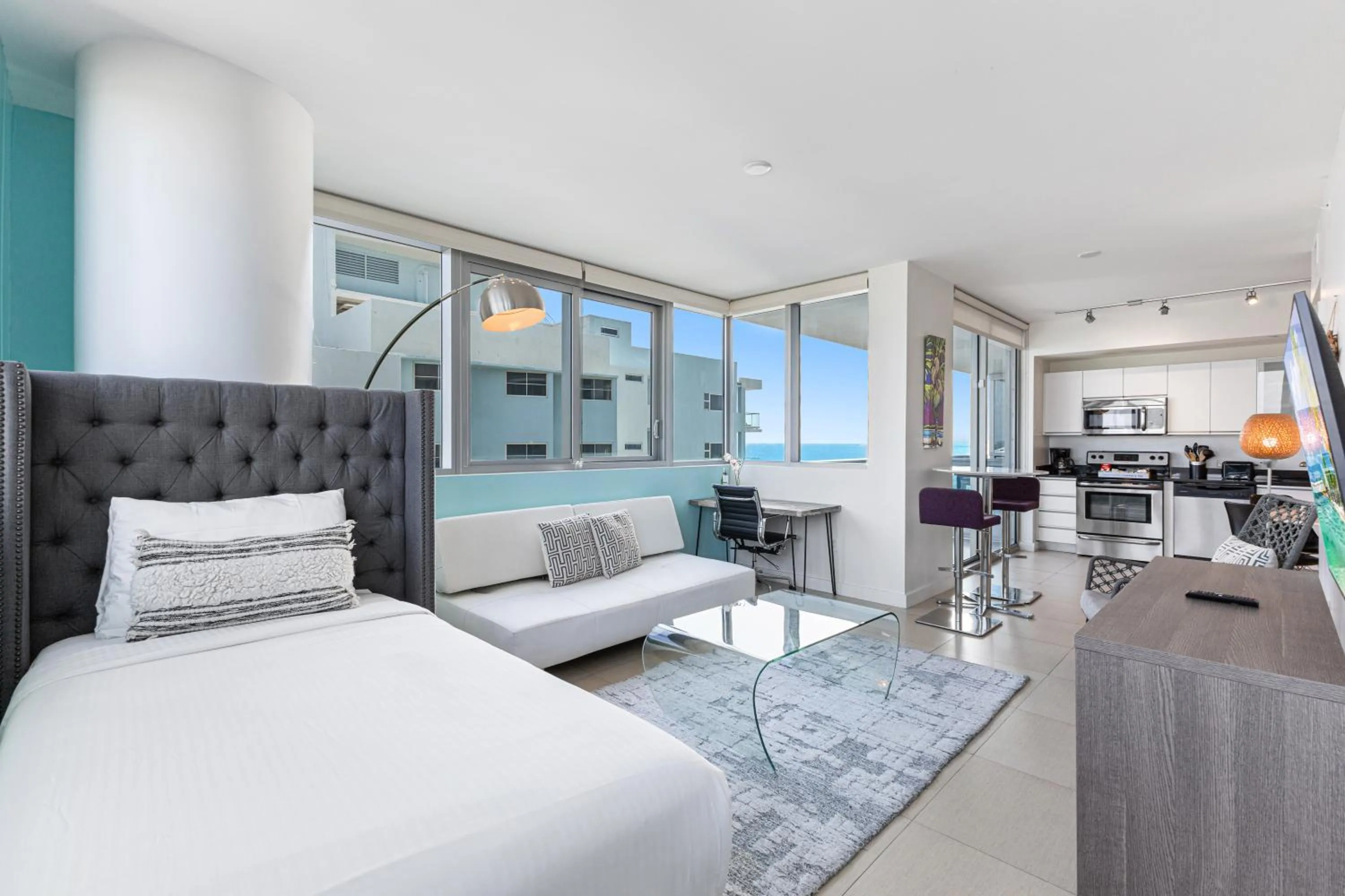 Bed in Dharma Home Suites Miami Beach at Monte Carlo