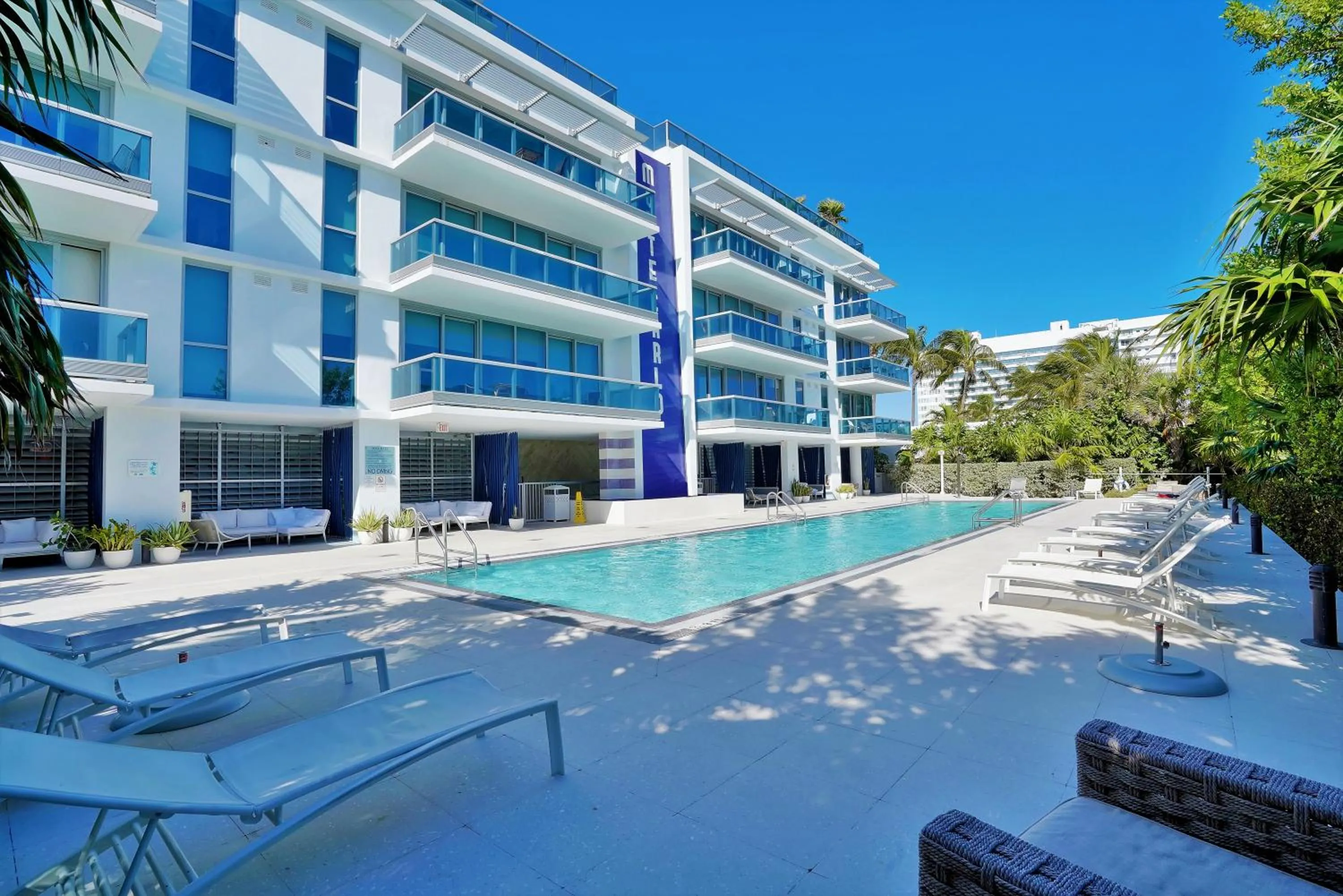 Swimming pool in Dharma Home Suites Miami Beach at Monte Carlo