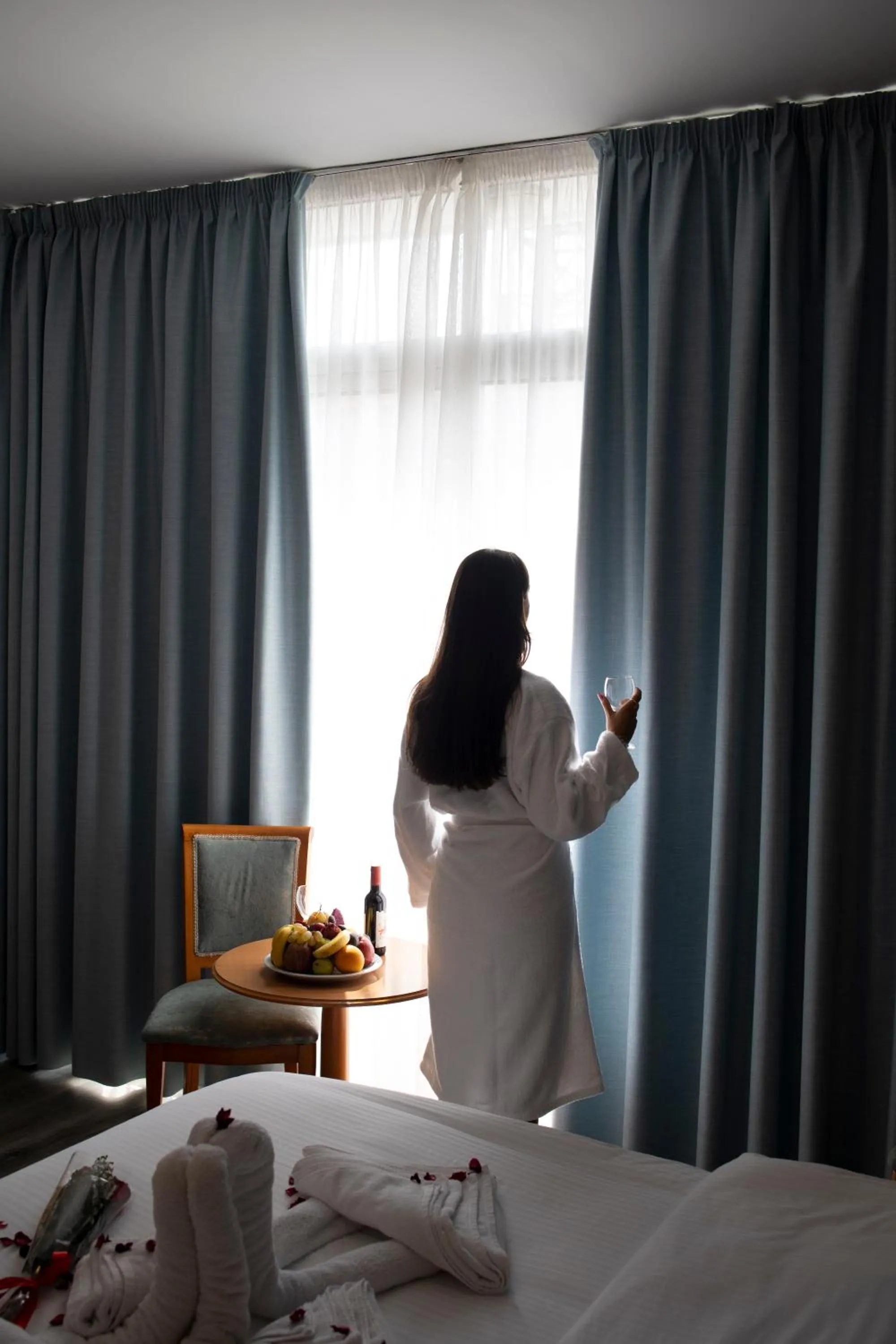 People, Bed in El Sheikh Suites Hotel