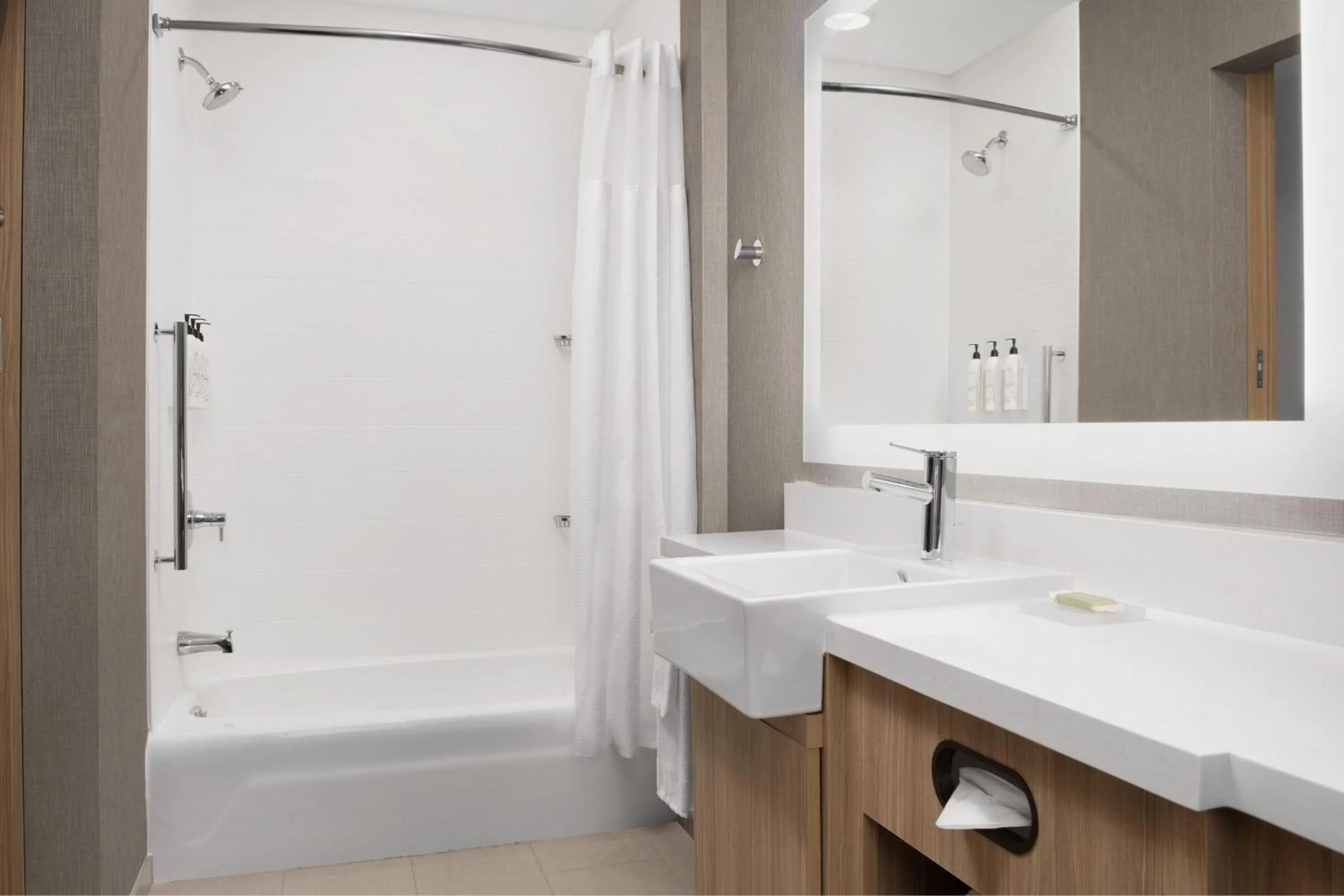 Bathroom in SpringHill Suites by Marriott Fayetteville I-95