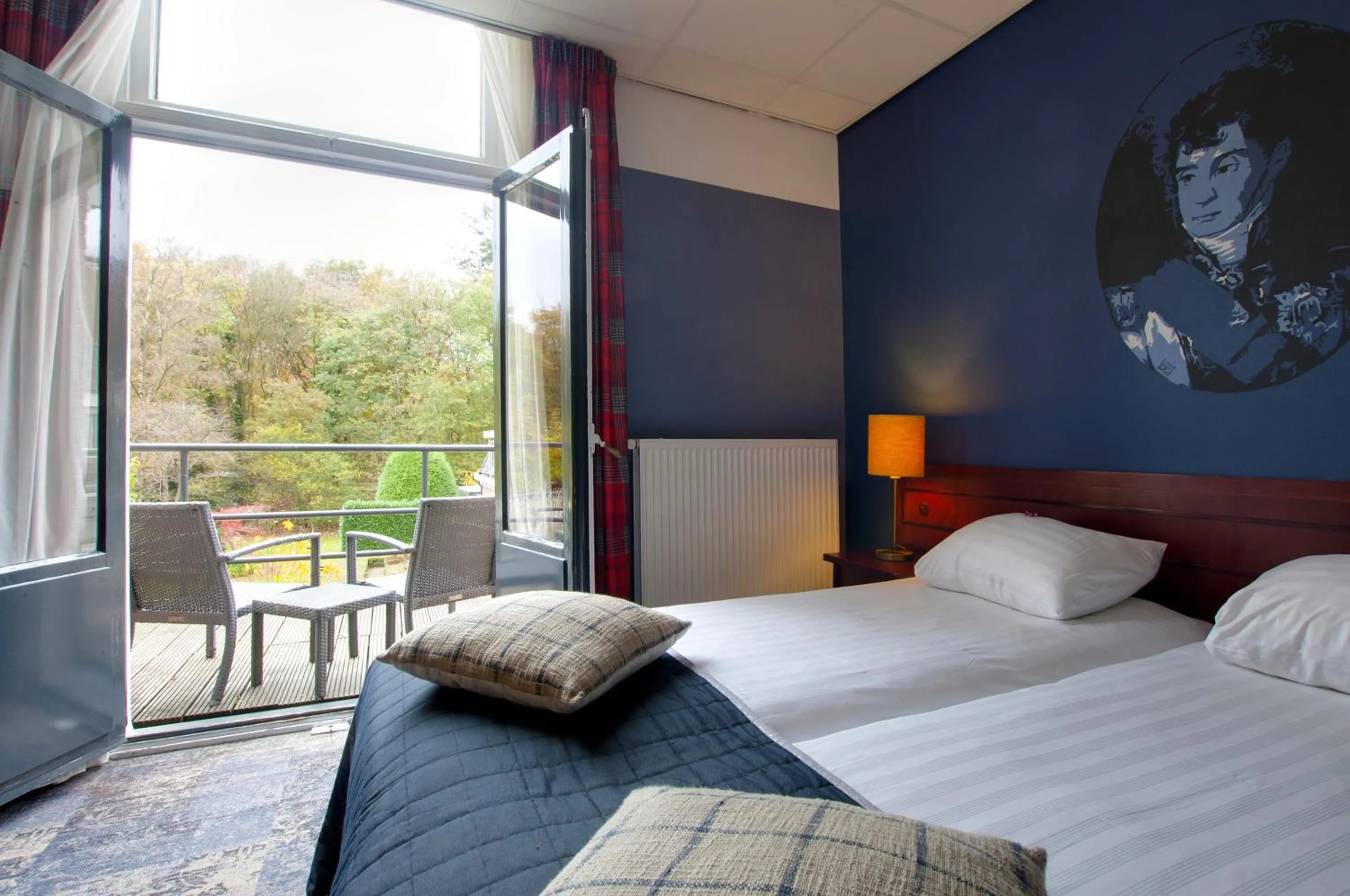 Balcony/Terrace, Bed in Boetiek Hotel BonAparte Lochem