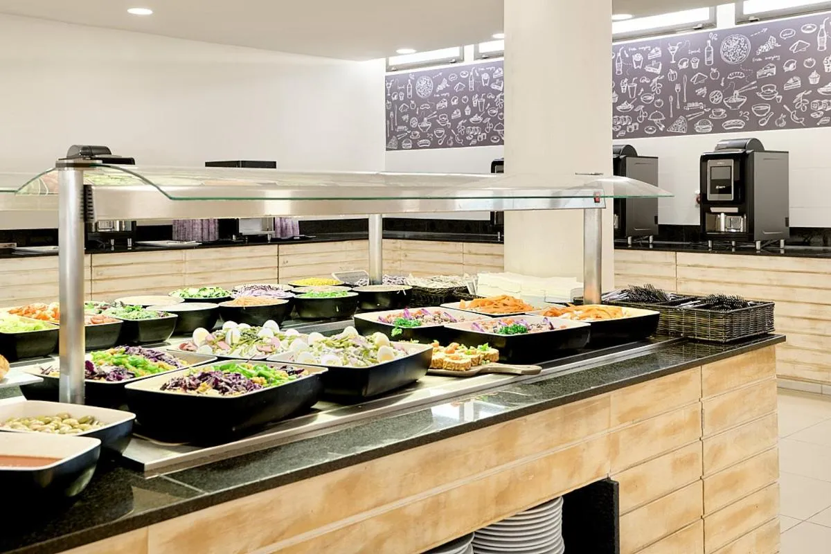 Restaurant/places to eat in FERGUS Club Mallorca Waterpark