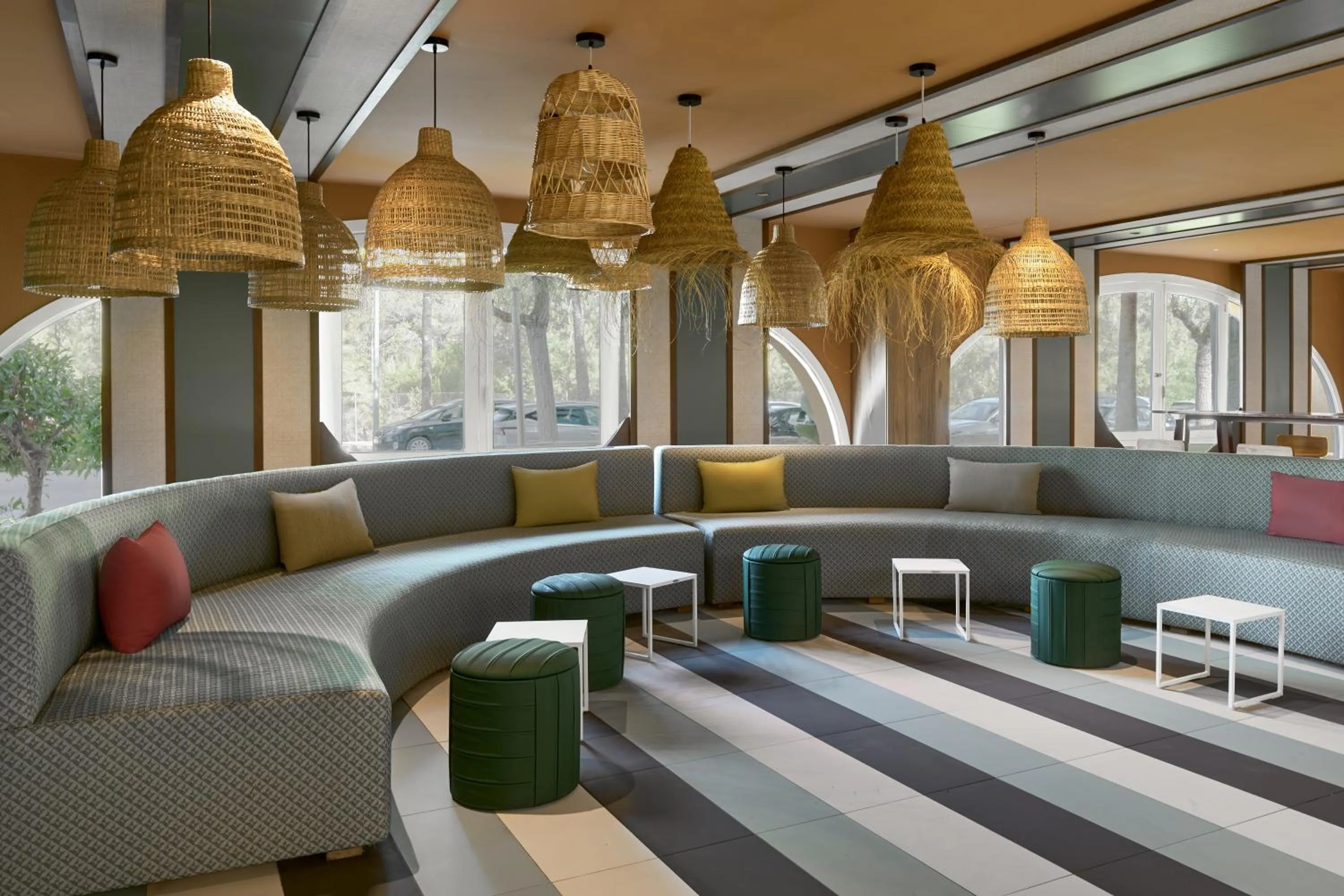 Living room in tent Mojito Suites