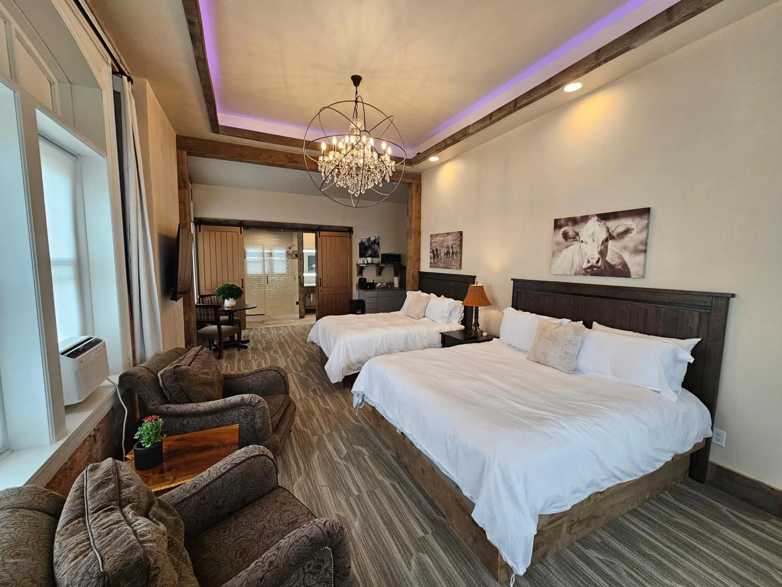 Executive Suite in Eaglescape Suites and Event Center