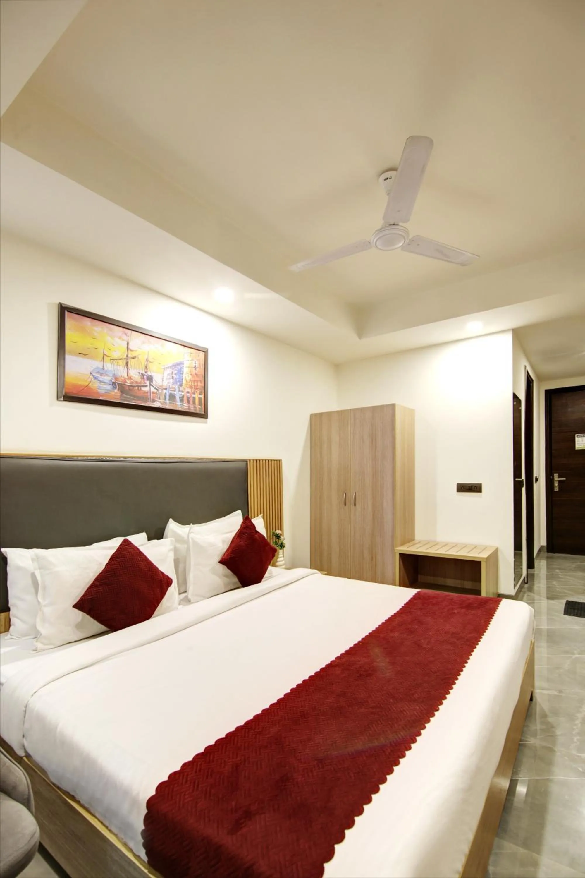 Bed in Saltstayz Premier - Cyber Hub