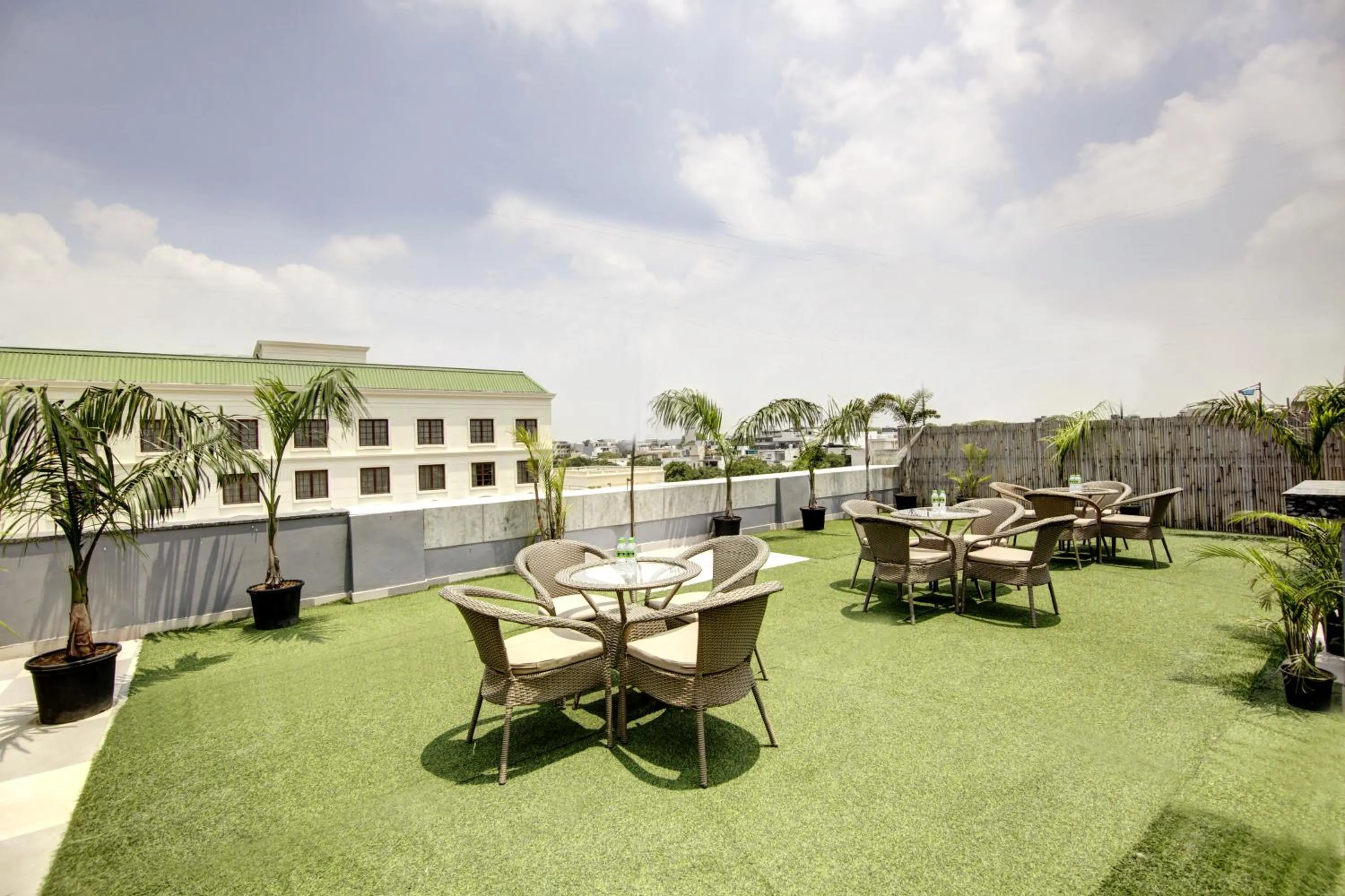 Property building in Saltstayz Premier - Cyber Hub