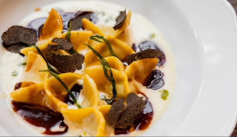 Restaurant/places to eat in Gale Miami Hotel & Residences