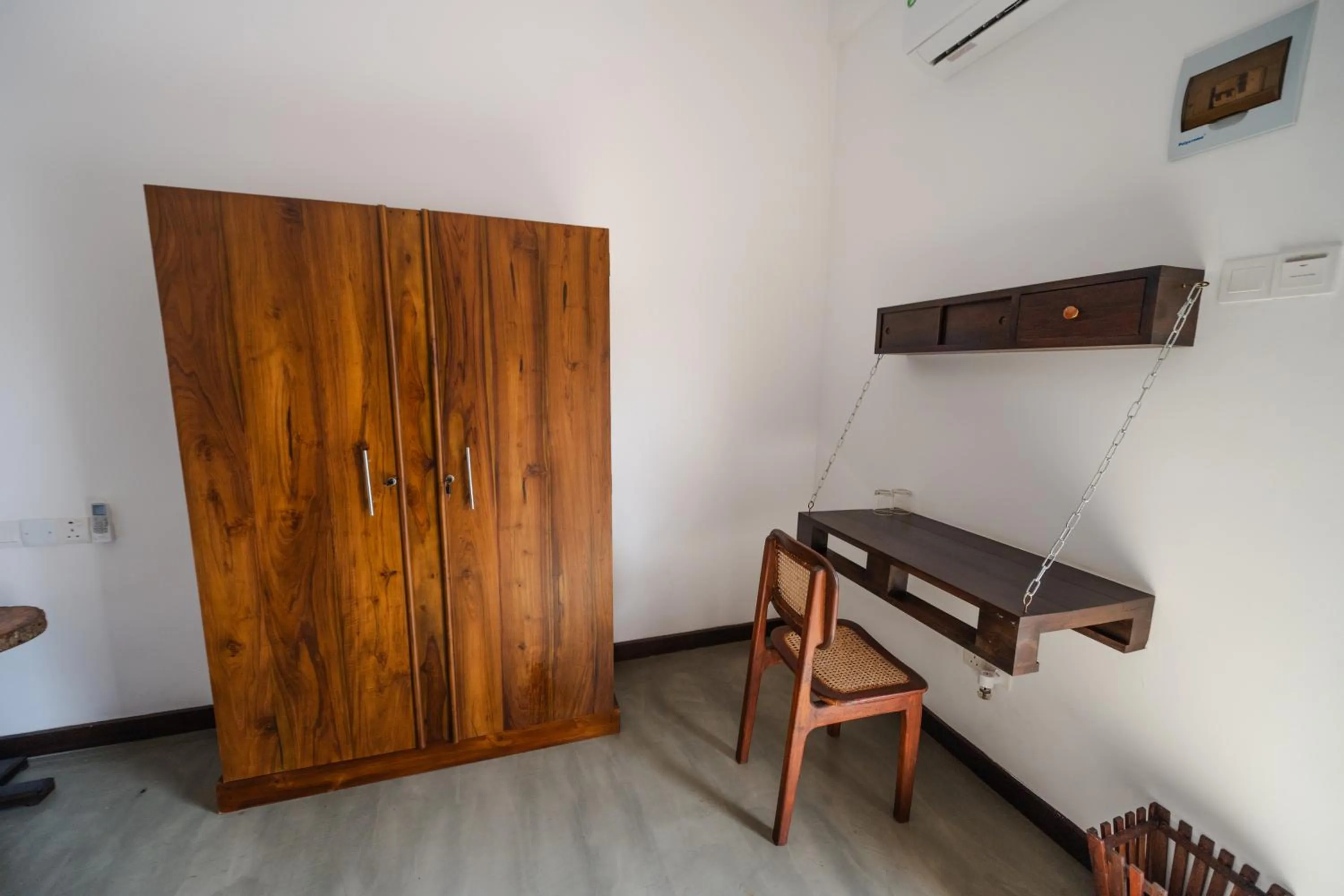 wardrobe in Sky House Ahangama