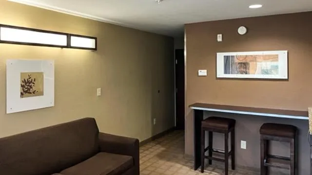 Guests in Studio 6 Suites Breaux Bridge, LA