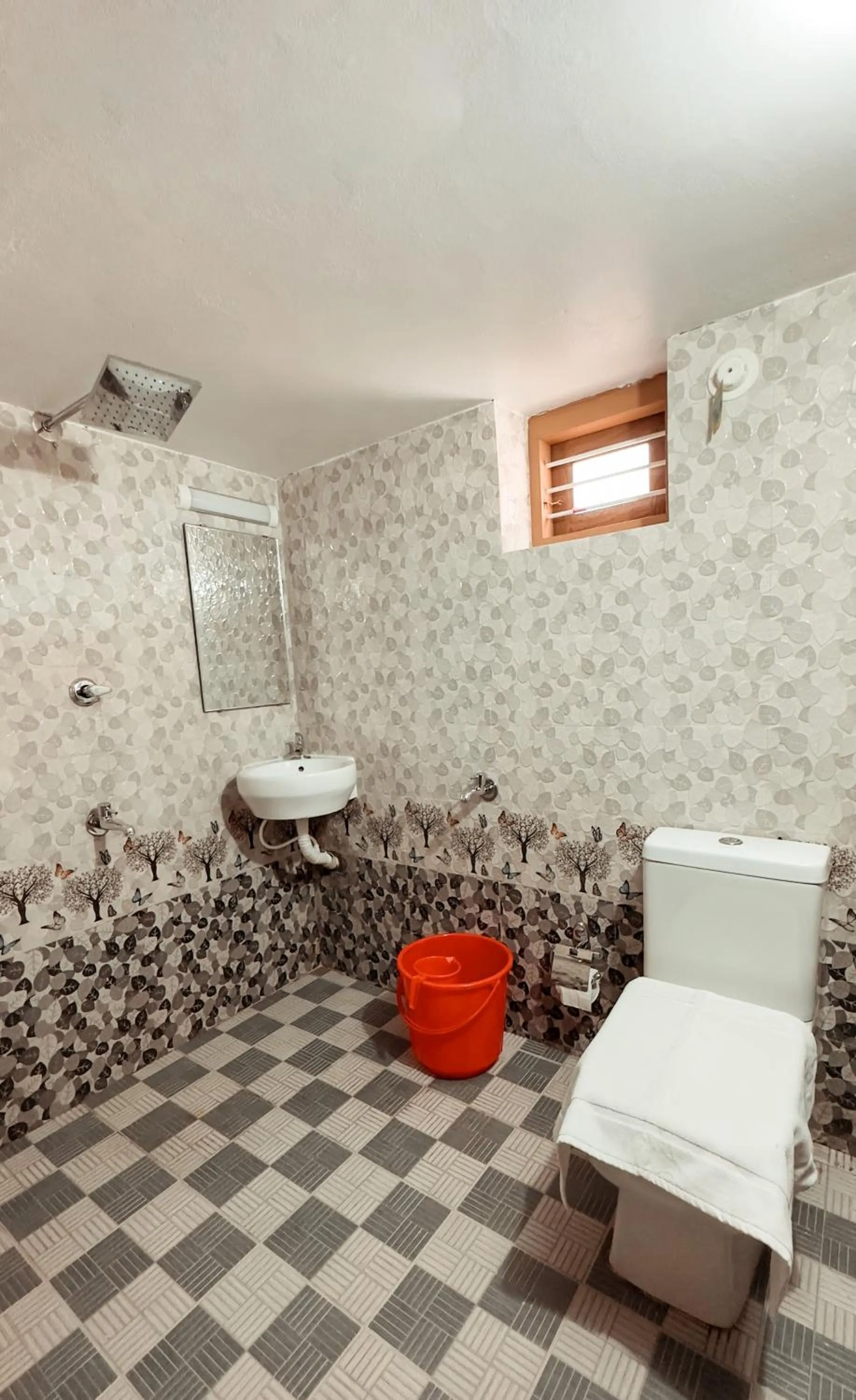 Toilet in Kalloos Island Backwater Resort