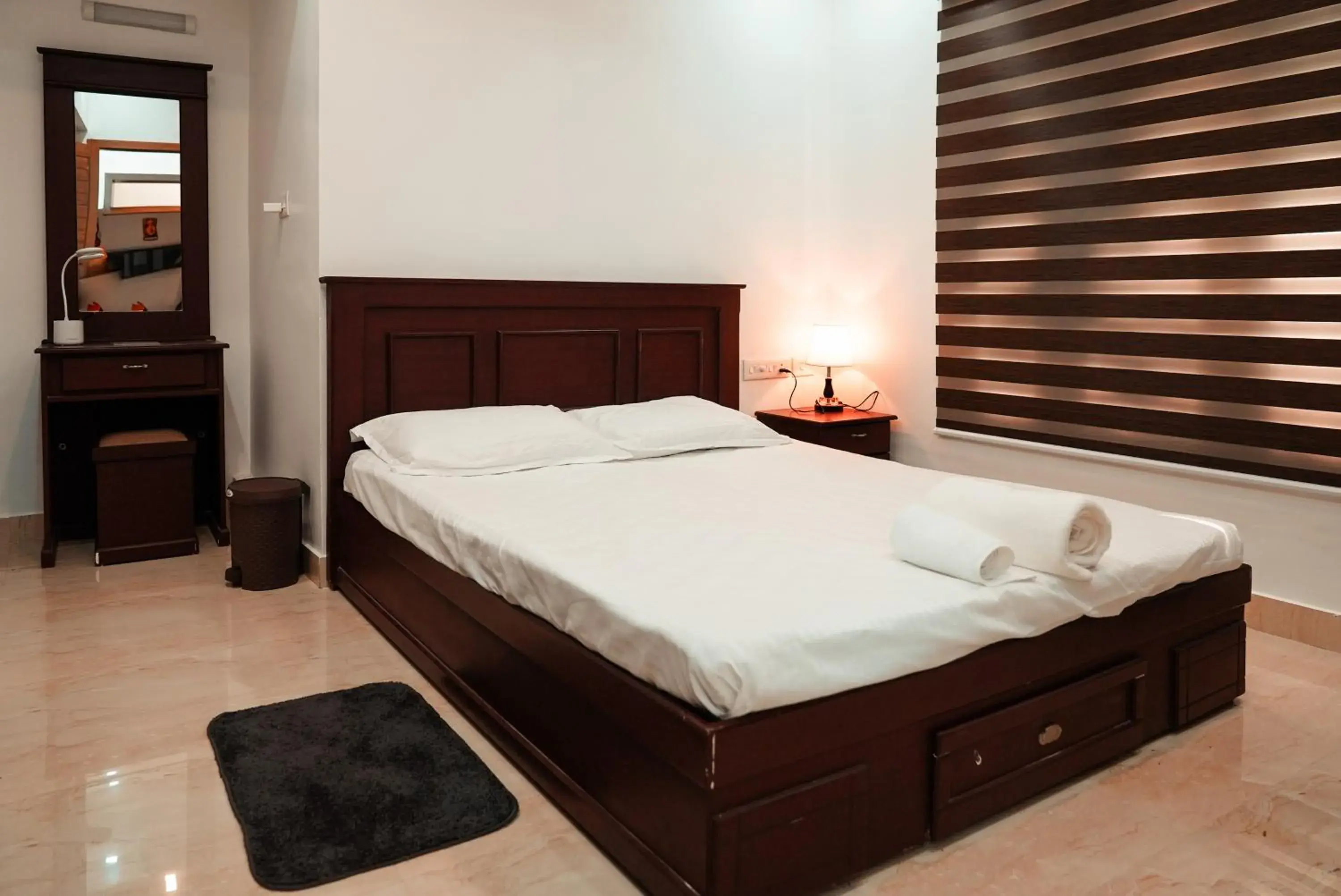 Standard Double Room in Kalloos Island Backwater Resort Standard Double Room in Kalloos Island Backwater Resort