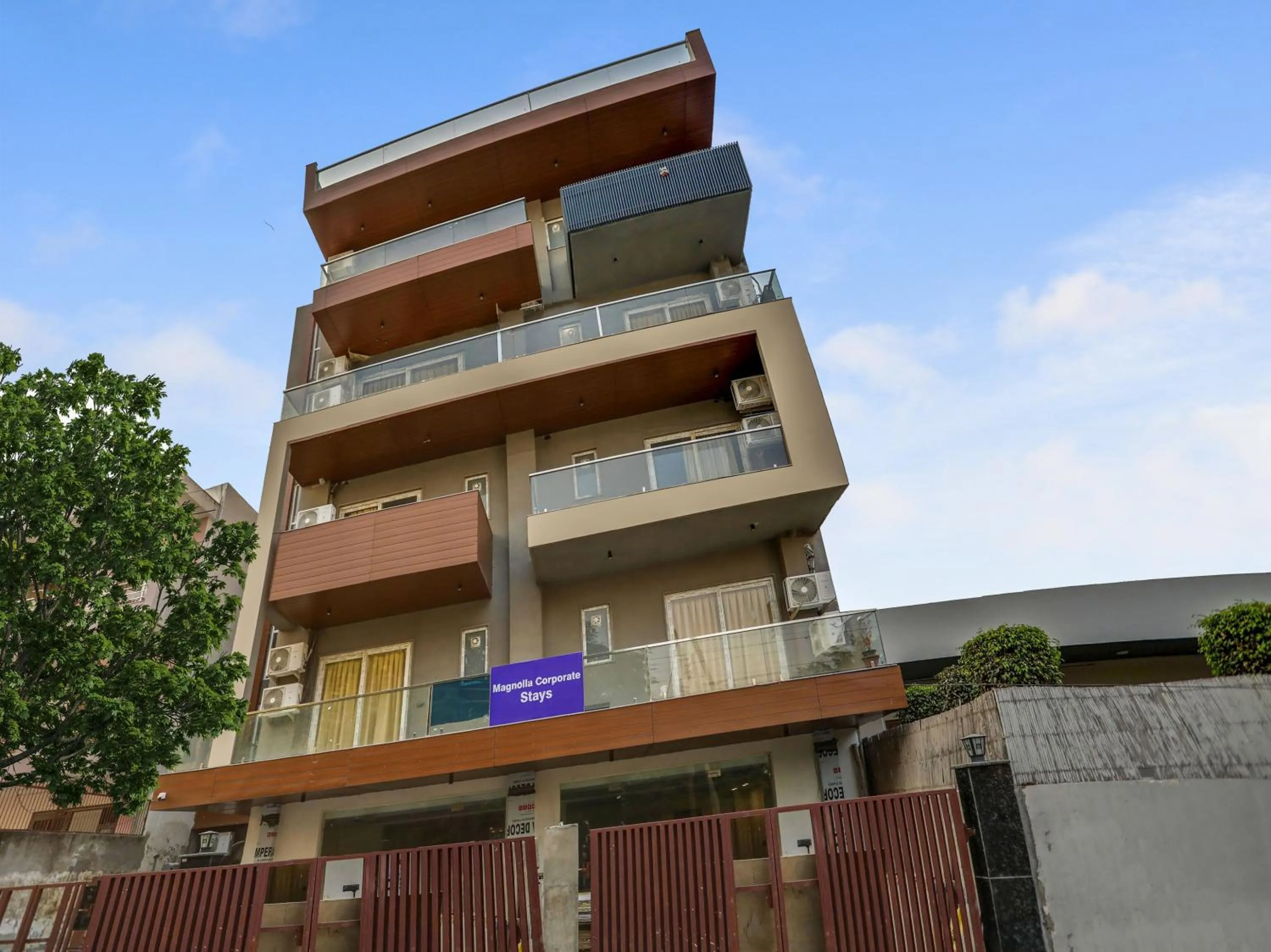 Facade/entrance in Townhouse Magnolia Corporate Stays