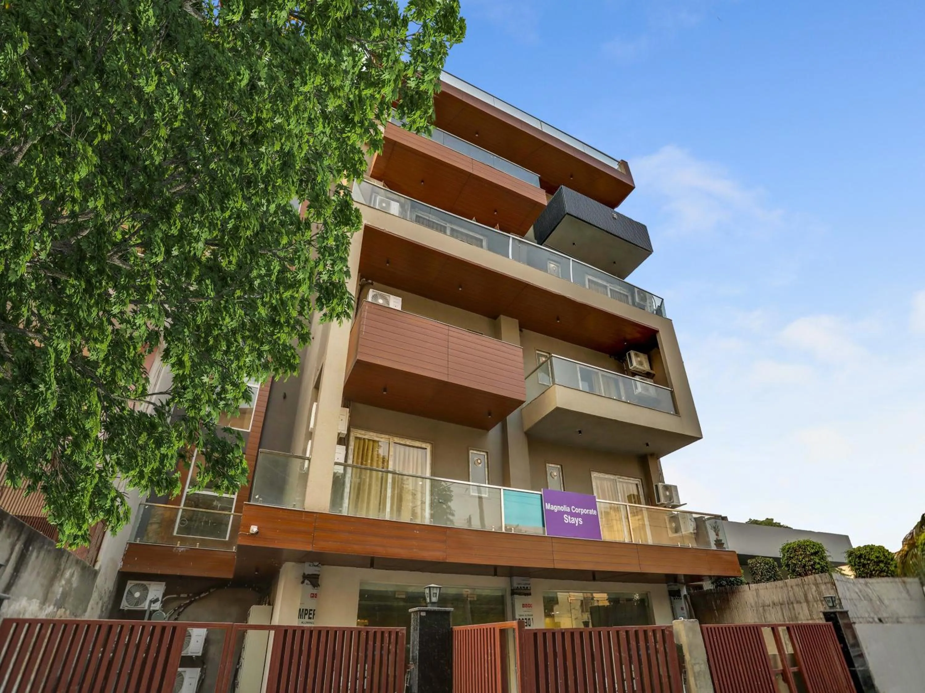 Facade/entrance in Townhouse Magnolia Corporate Stays