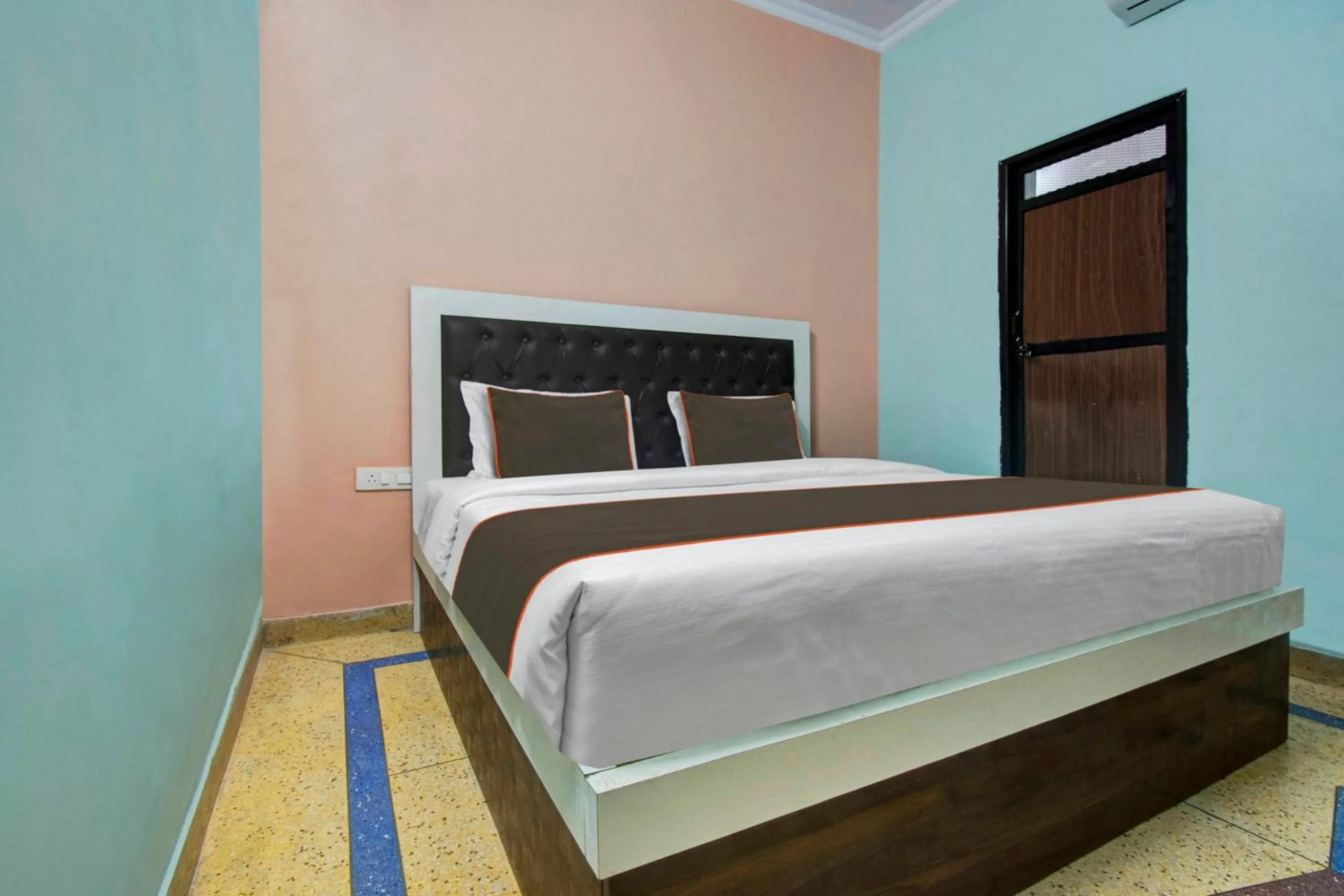 Bedroom in Hotel O The Legent Hotel