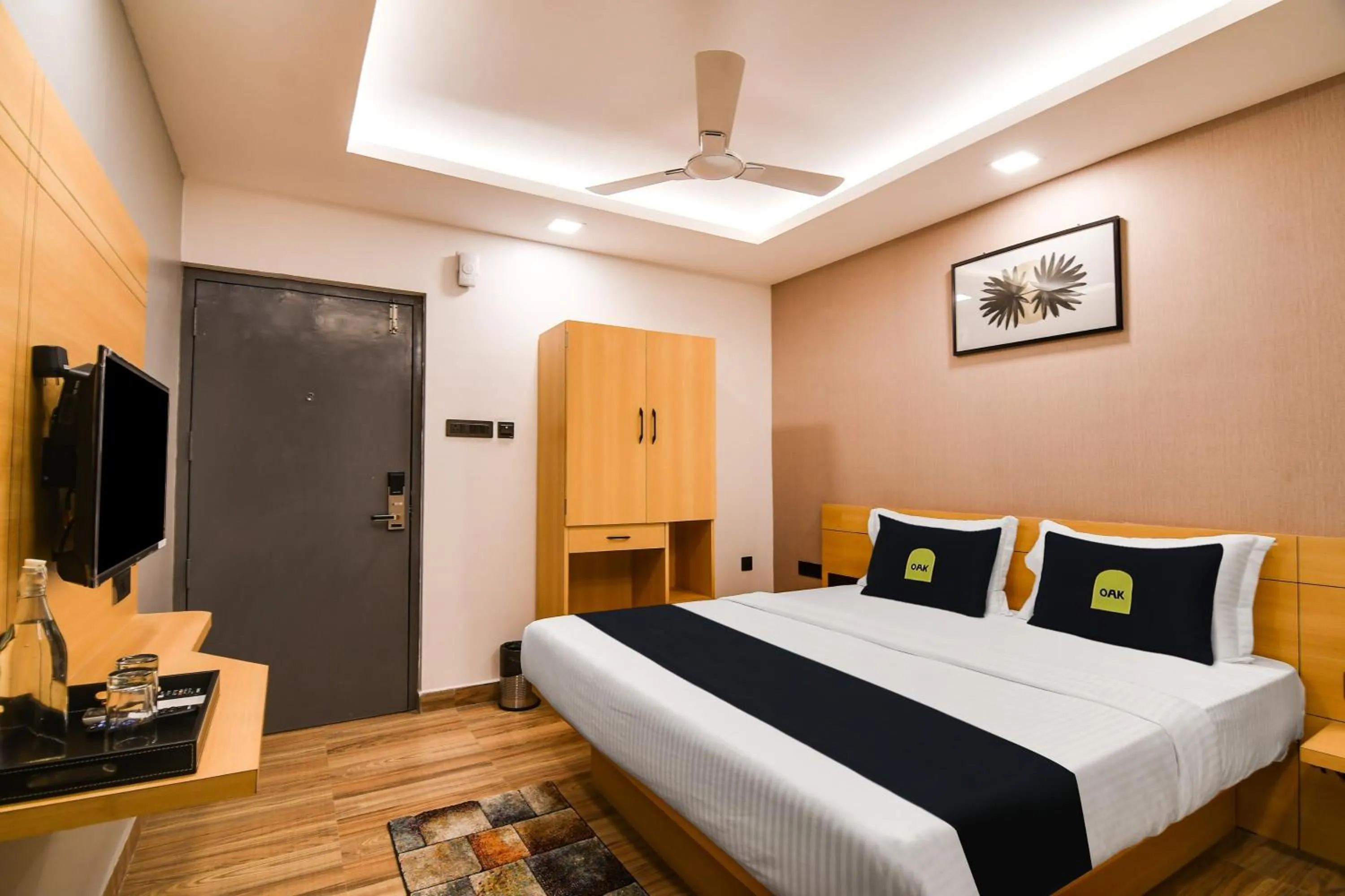 Bedroom, Bed in Townhouse Oak Ecstasy