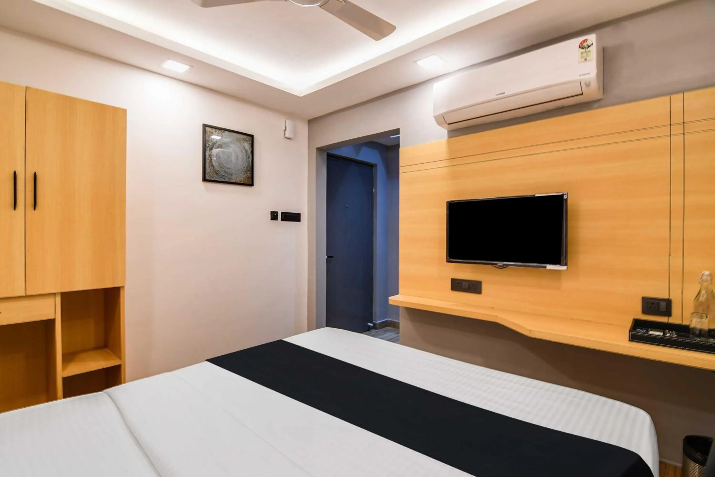 Bedroom, Bed in Townhouse Oak Ecstasy