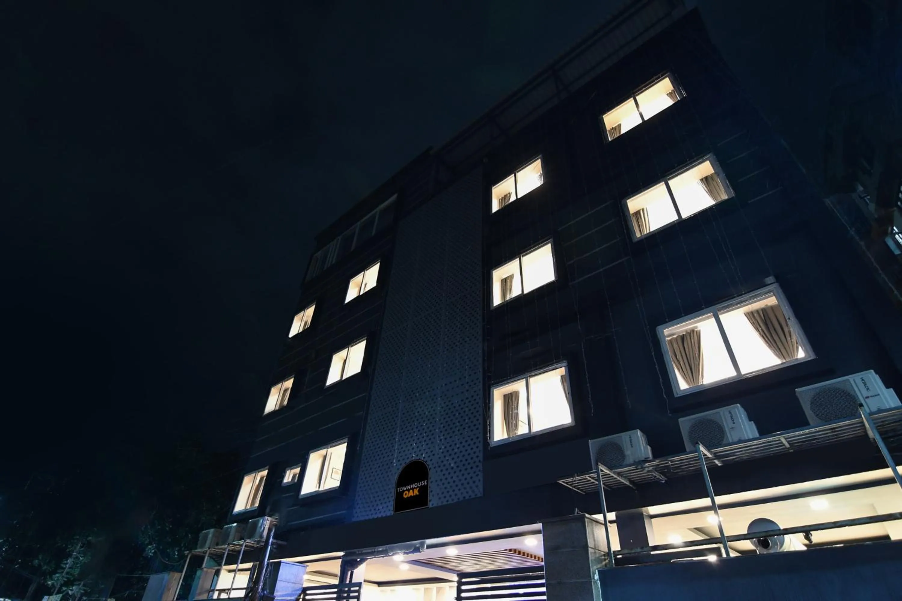 Facade/entrance in Townhouse Oak Ecstasy