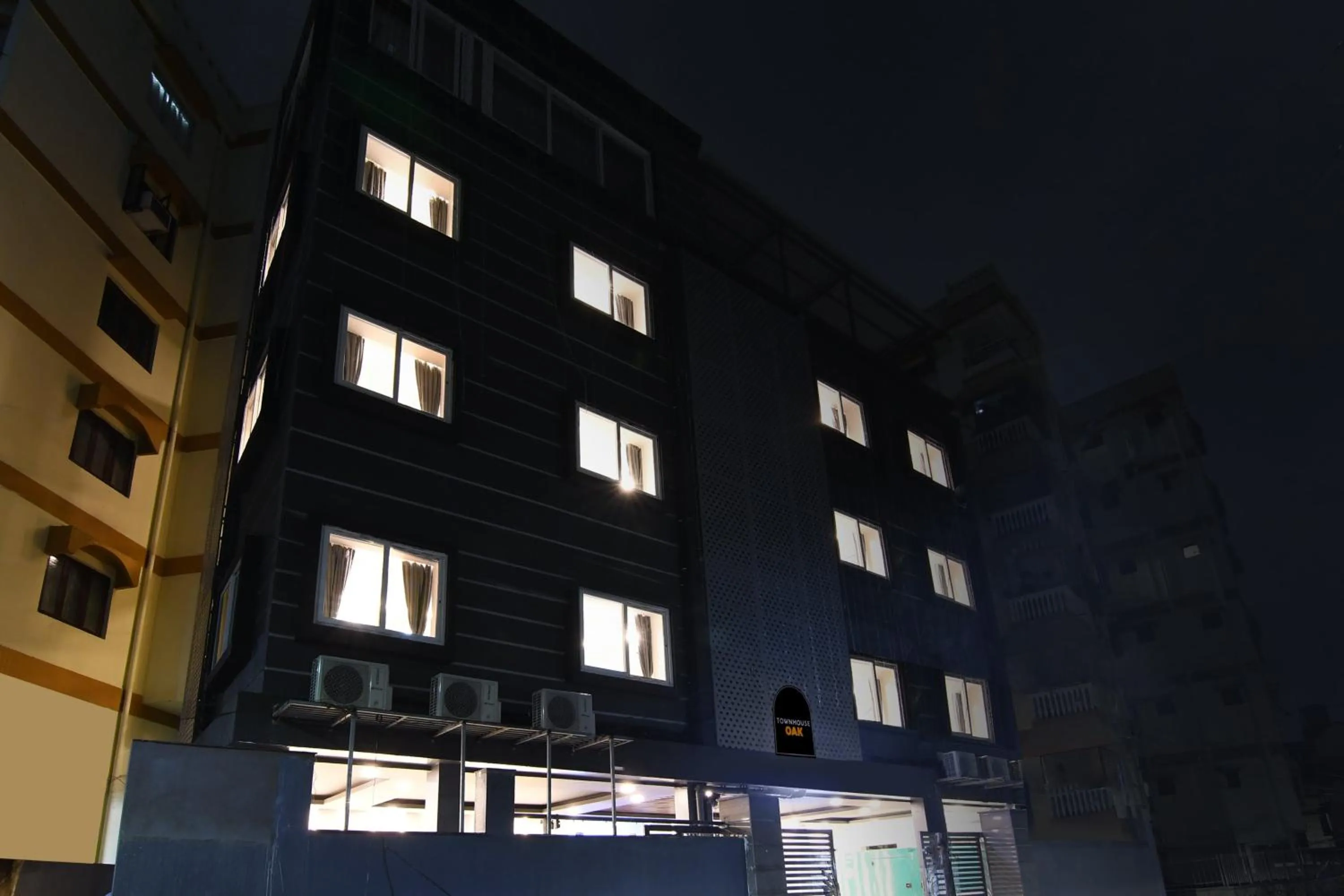 Facade/entrance in Townhouse Oak Ecstasy