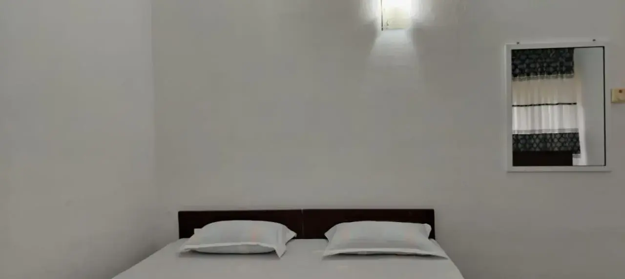 Family Room with Private Bathroom in Hotel Lakeside Family Room with Private Bathroom in Hotel Lakeside