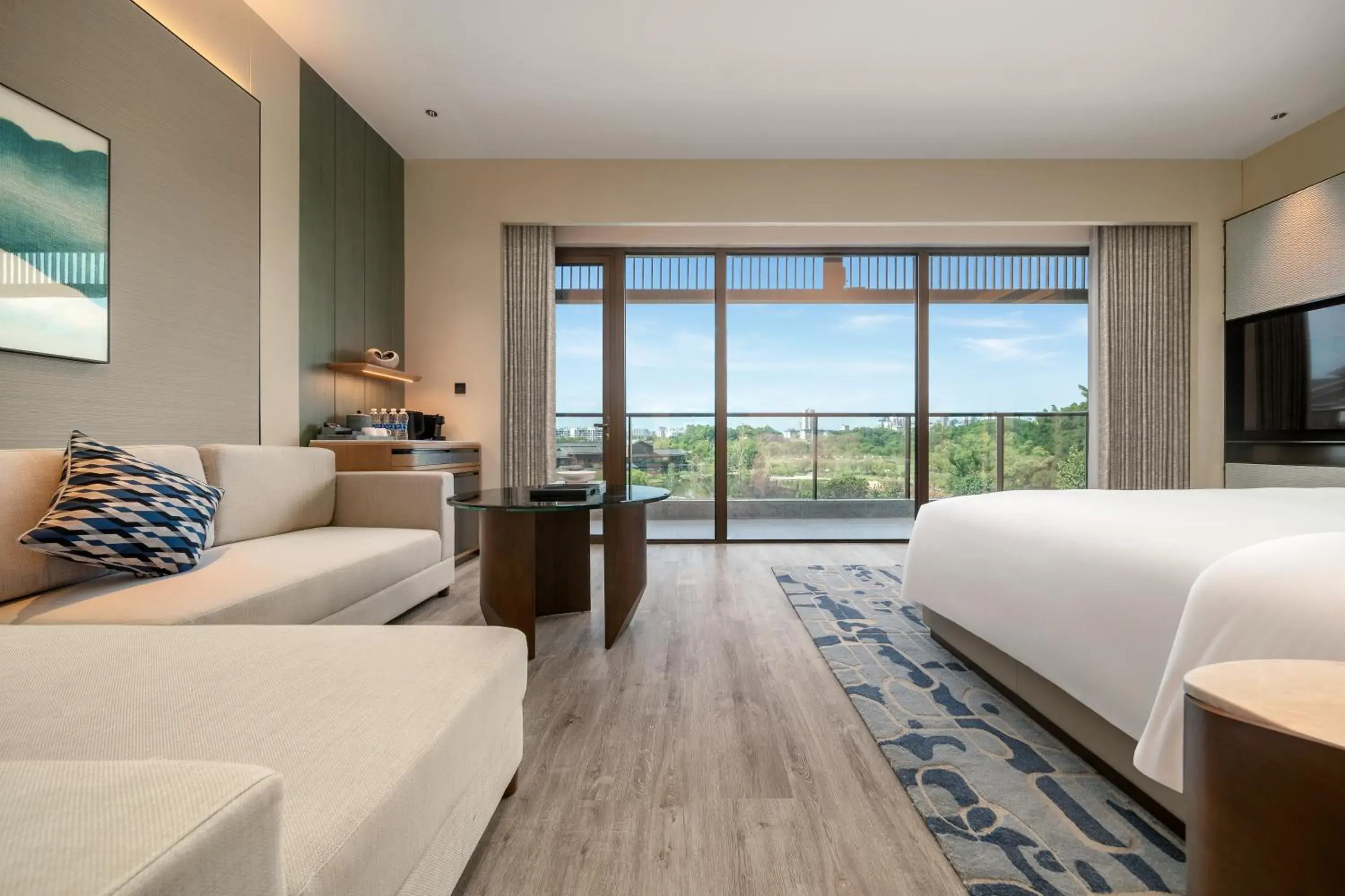 1 King One-Bedroom Suite Living Area in Crowne Plaza Ganzhou by IHG 1 King One-Bedroom Suite Living Area in Crowne Plaza Ganzhou by IHG