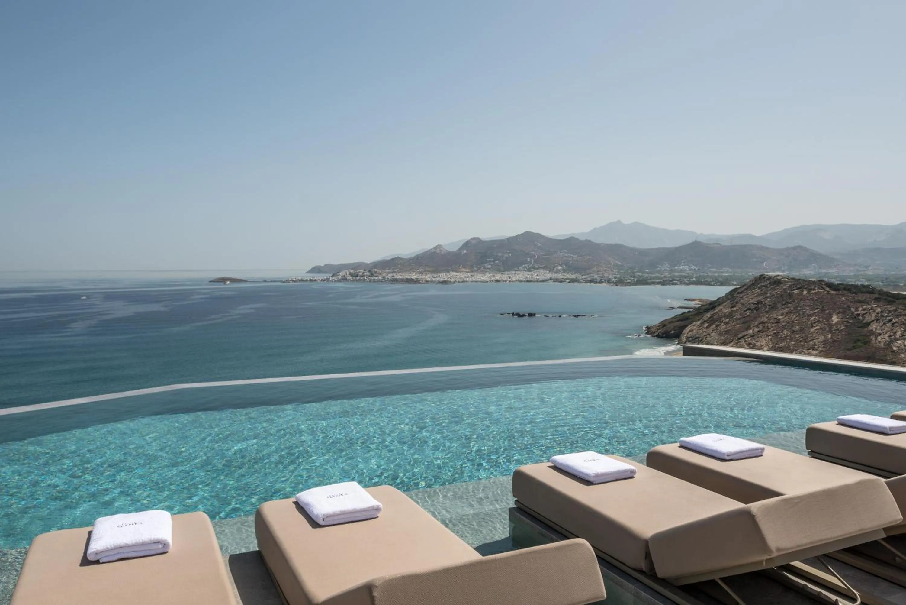 Property building in Virtu on the Hill