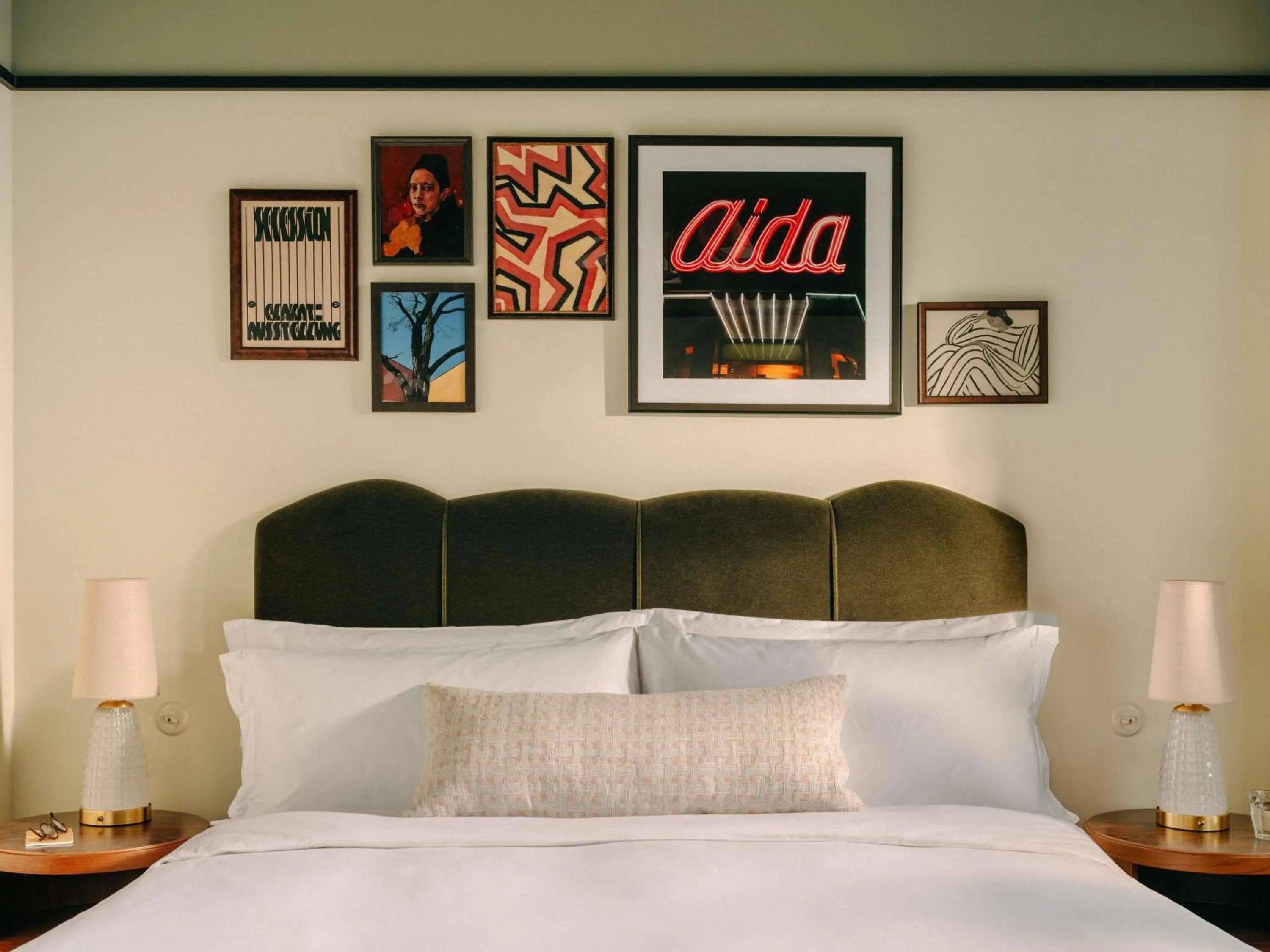 Bedroom, Bed in The Hoxton Vienna