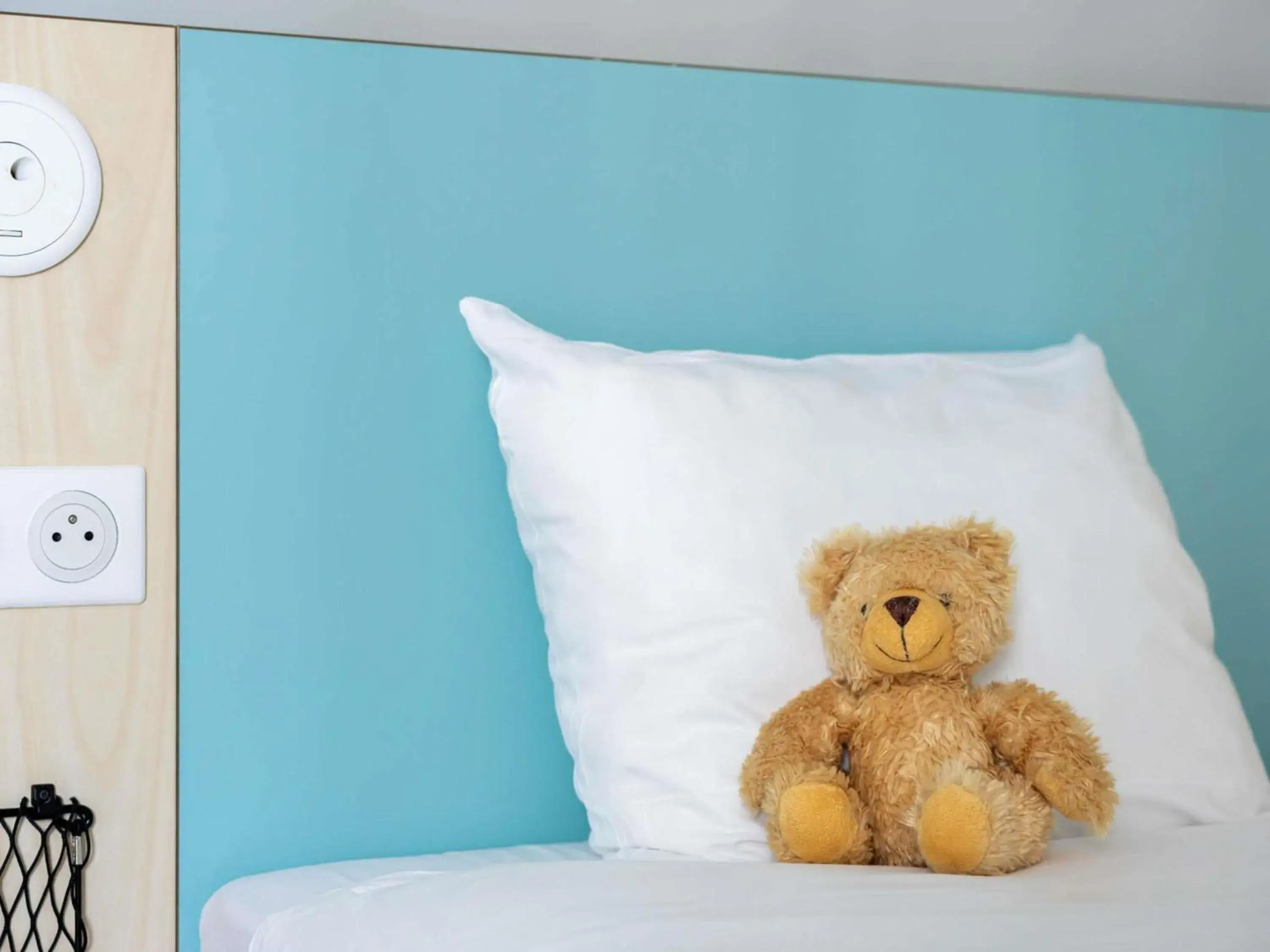 Standard Room with One Double Bed and Three Single Beds in ibis budget Toulouse Labège Standard Room with One Double Bed and Three Single Beds in ibis budget Toulouse Labège