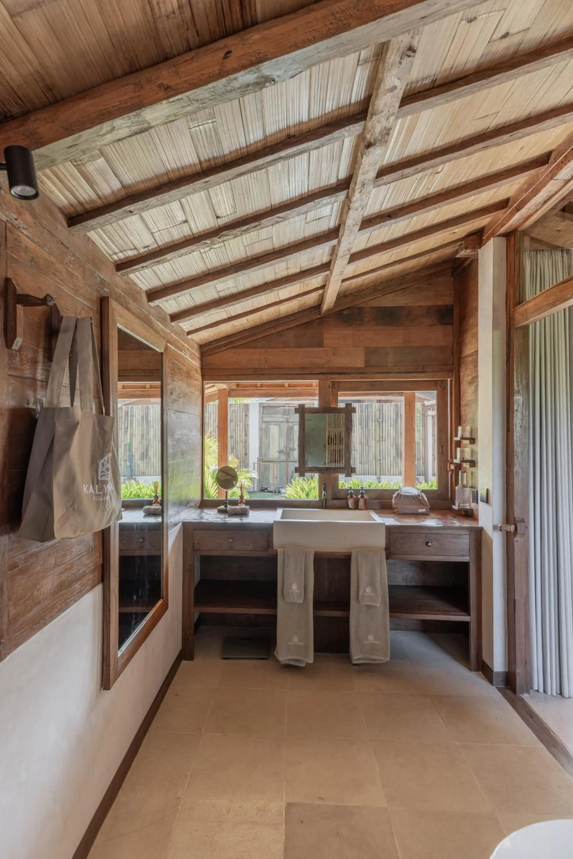 Bathroom in Kalyana Villa Gili Air