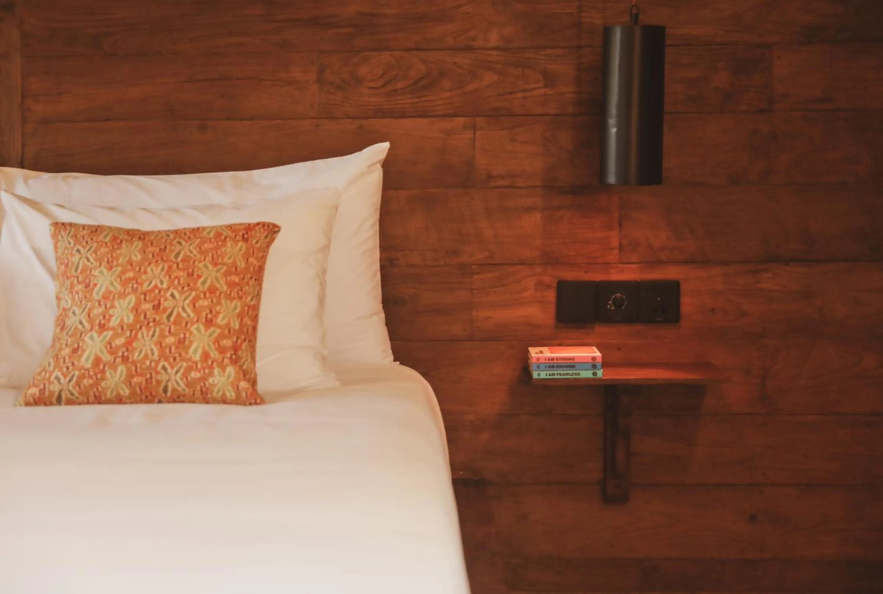 Bed in Kalyana Villa Gili Air