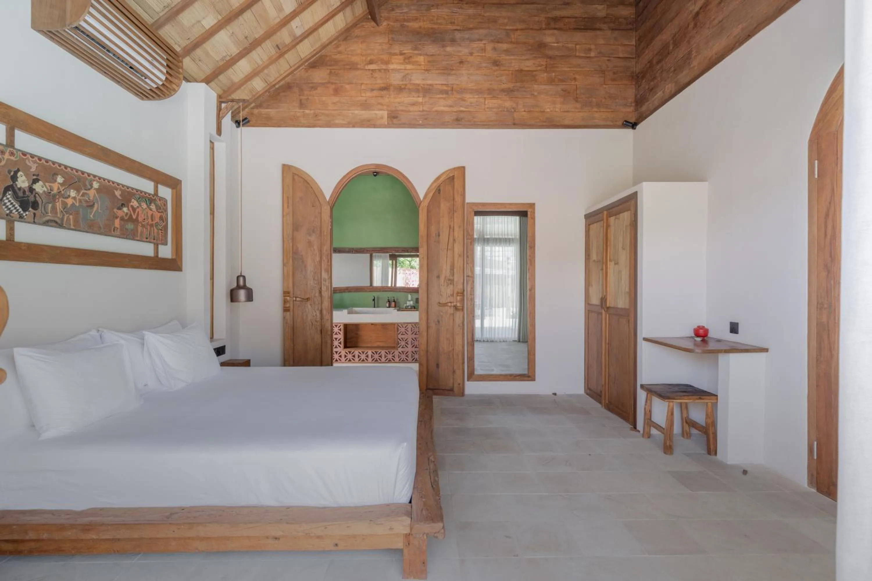 Bed in Kalyana Villa Gili Air